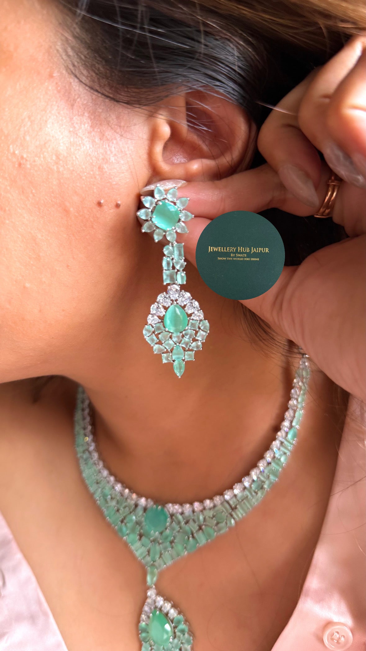 Mint doublet cocktail diamond necklace set