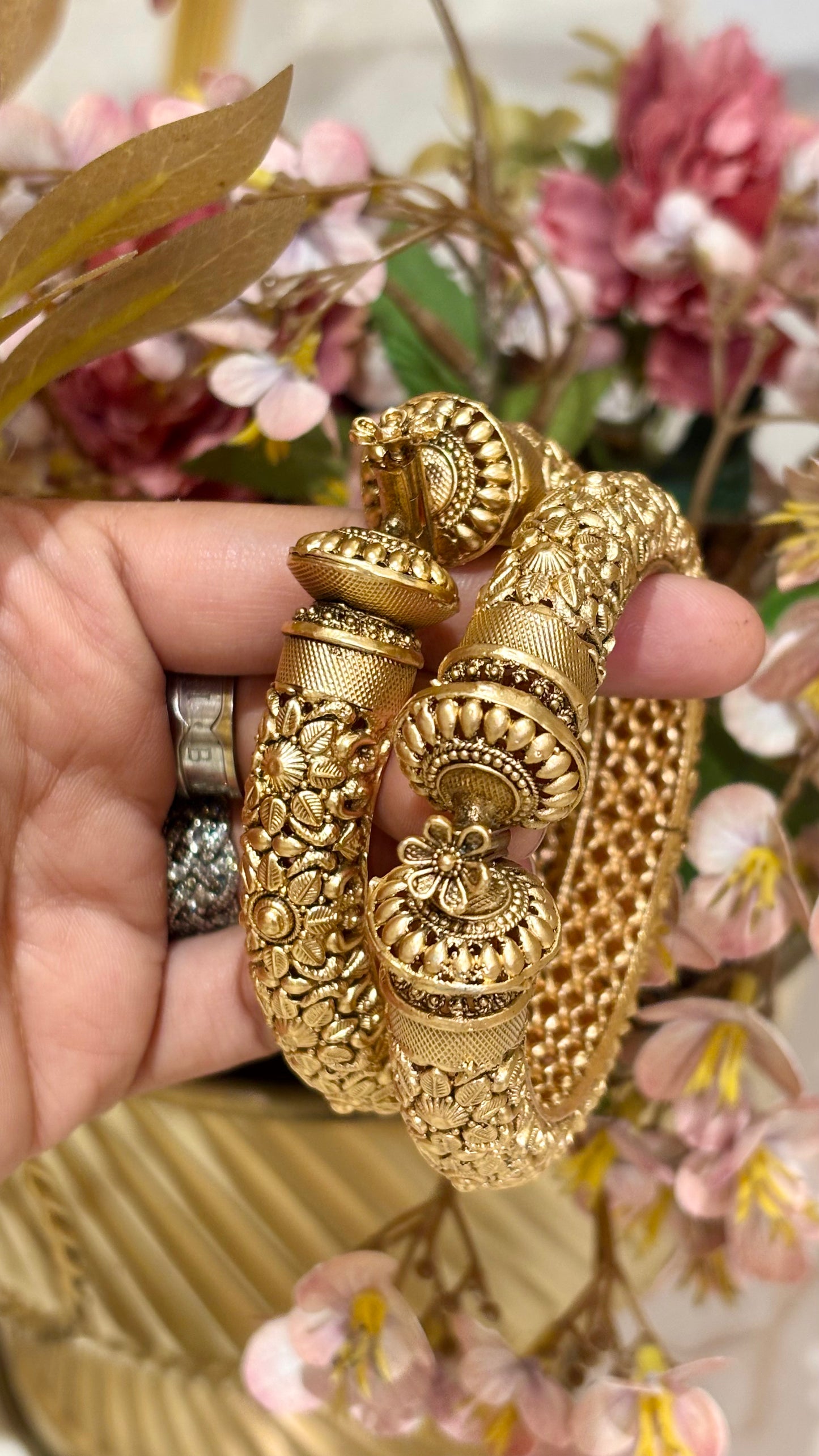 Gold floral nakshi bangles ( Polish - matte gold)