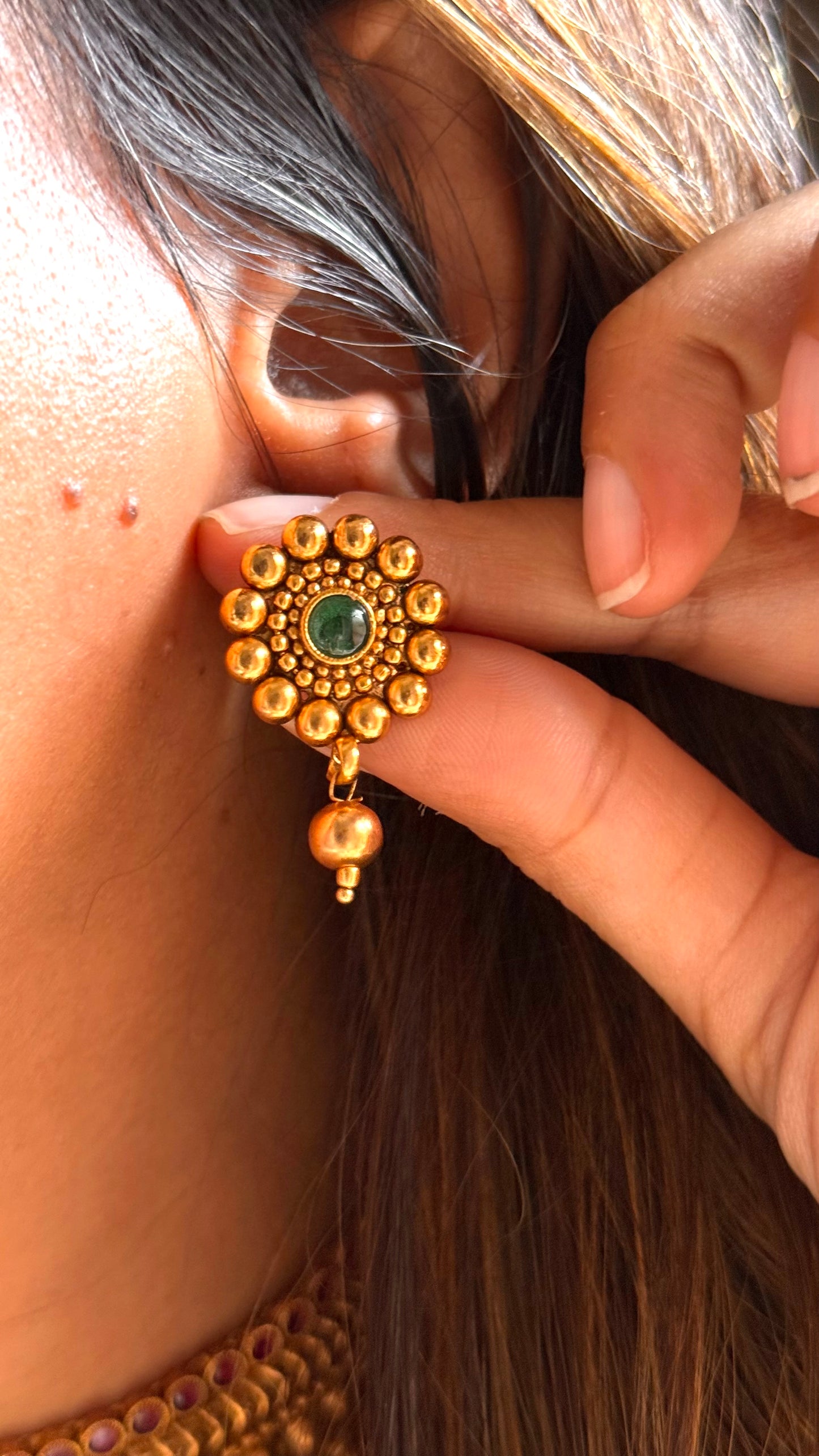Gold rajwada minimal choker