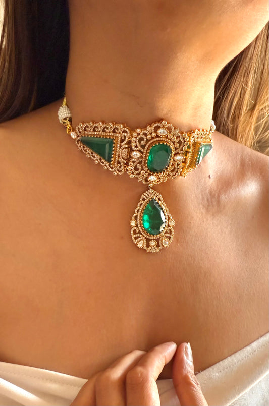 Emerald doublet Moissanite choker