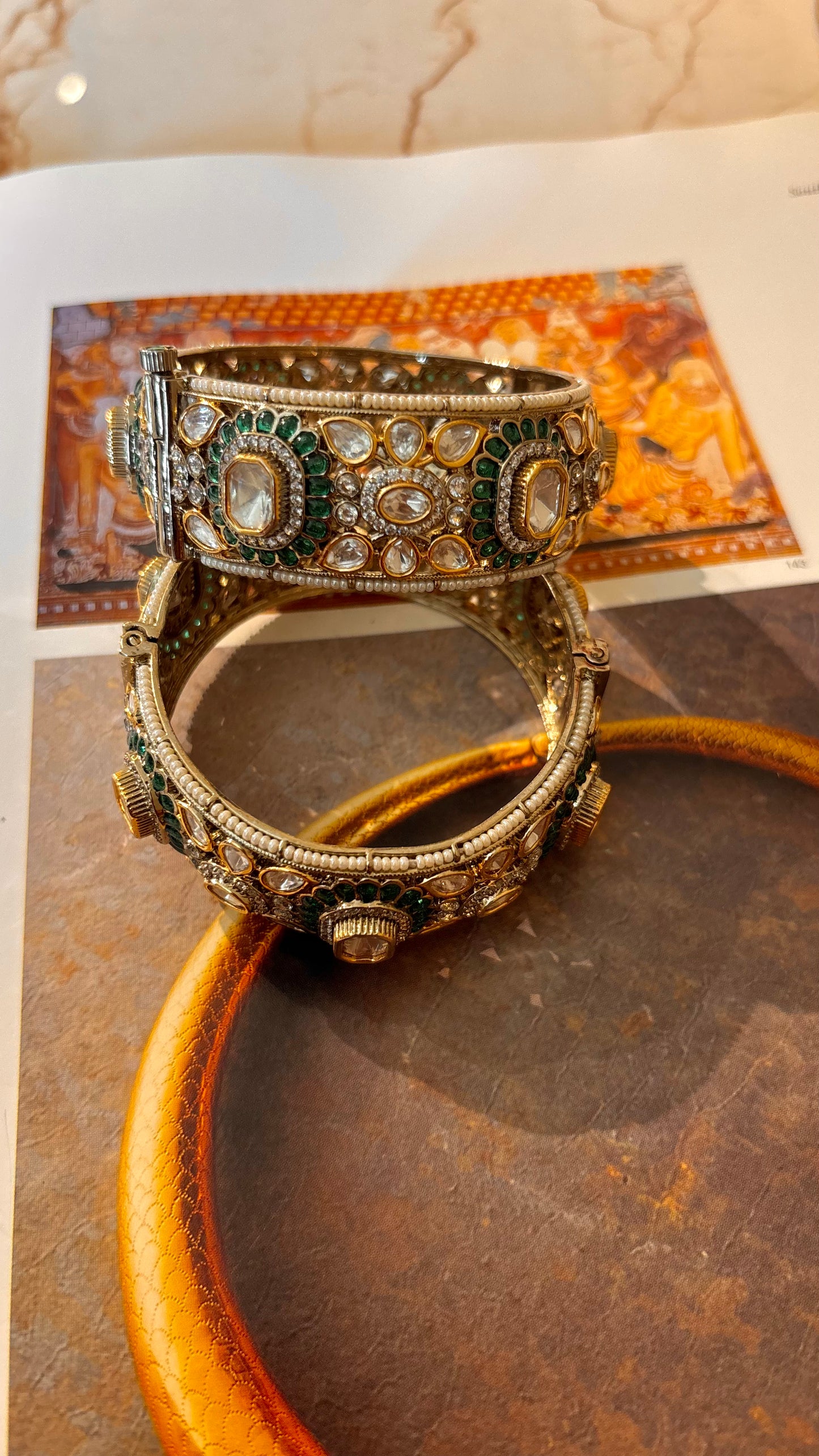 Emerald takkar work victorian dual polish bangles