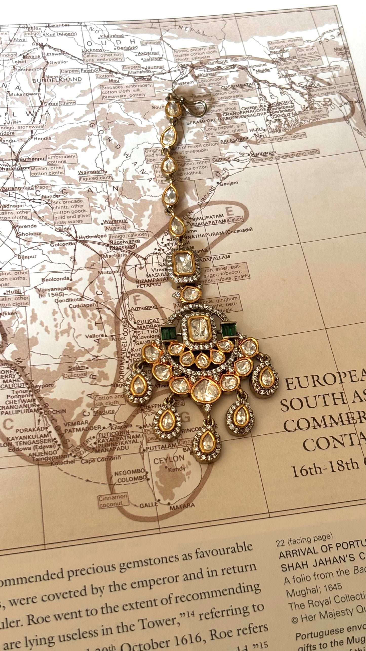 Real moissanite  emerald Maangtika