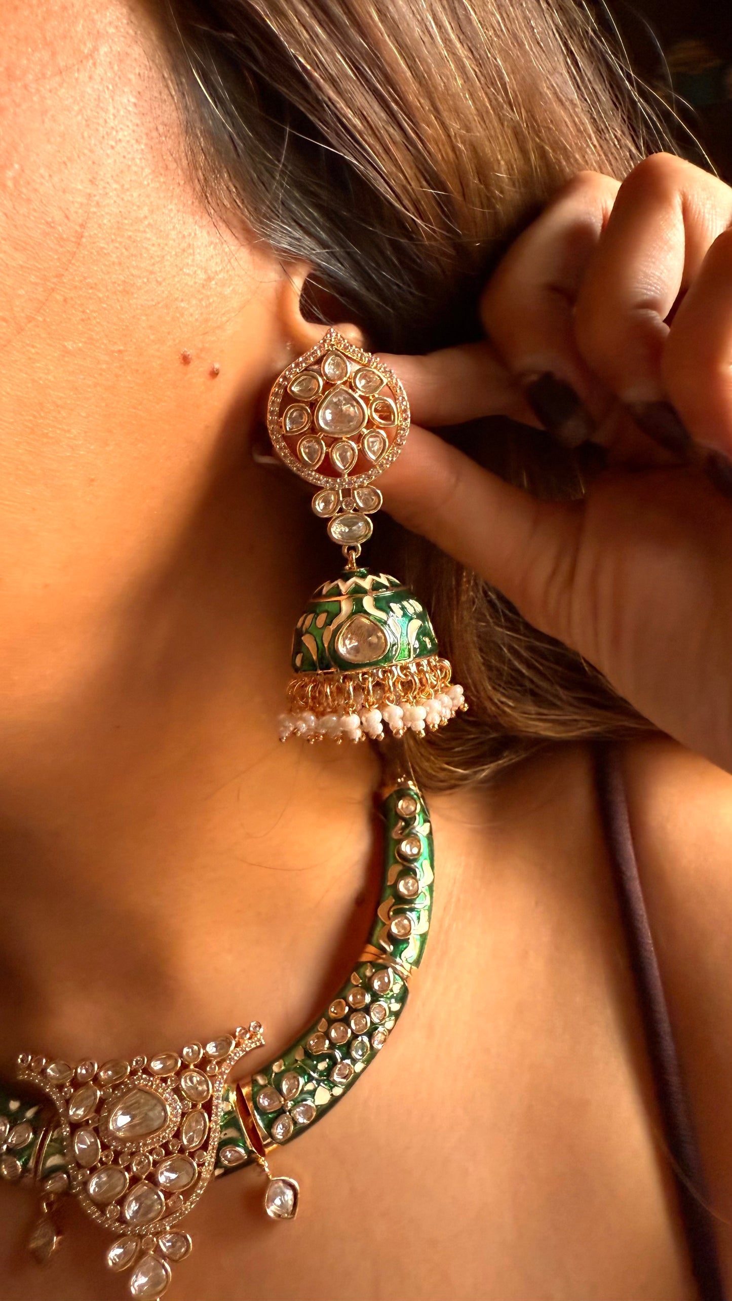Emerald meenakari moissanite Hasli