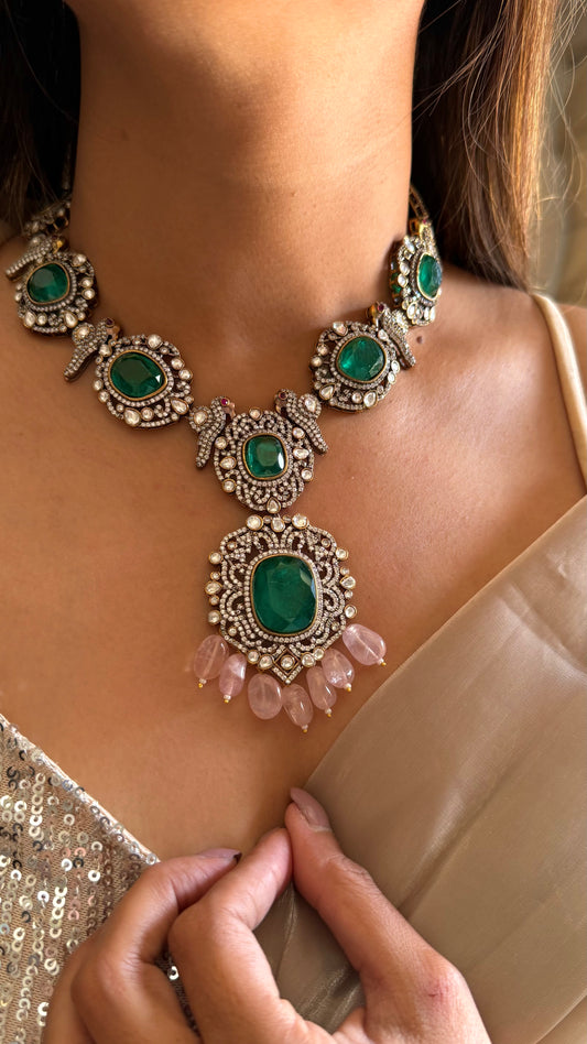Emerald long necklace with earrings