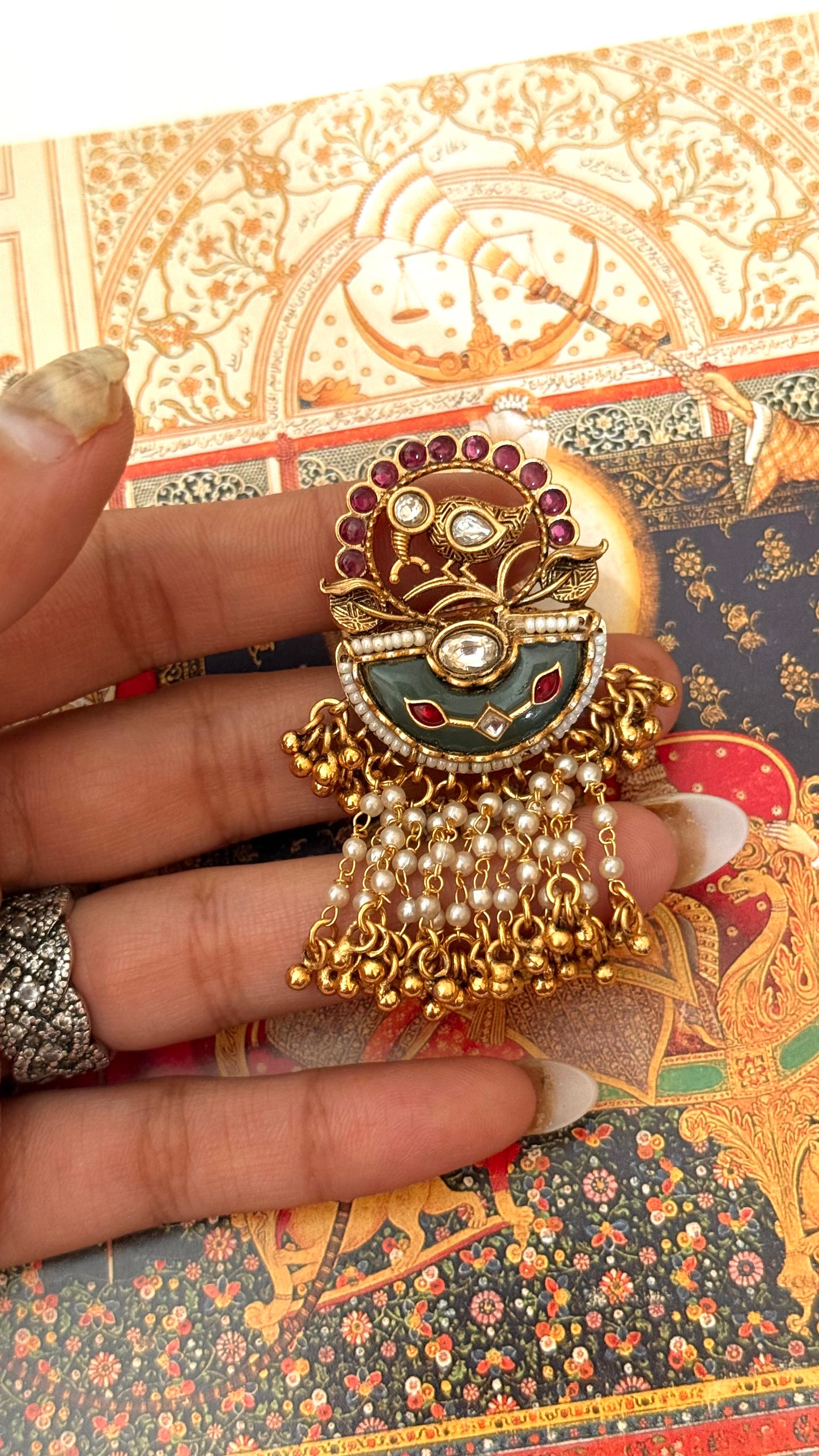 Emerald inlay & rani pink peacock rajwada adjustable ring
