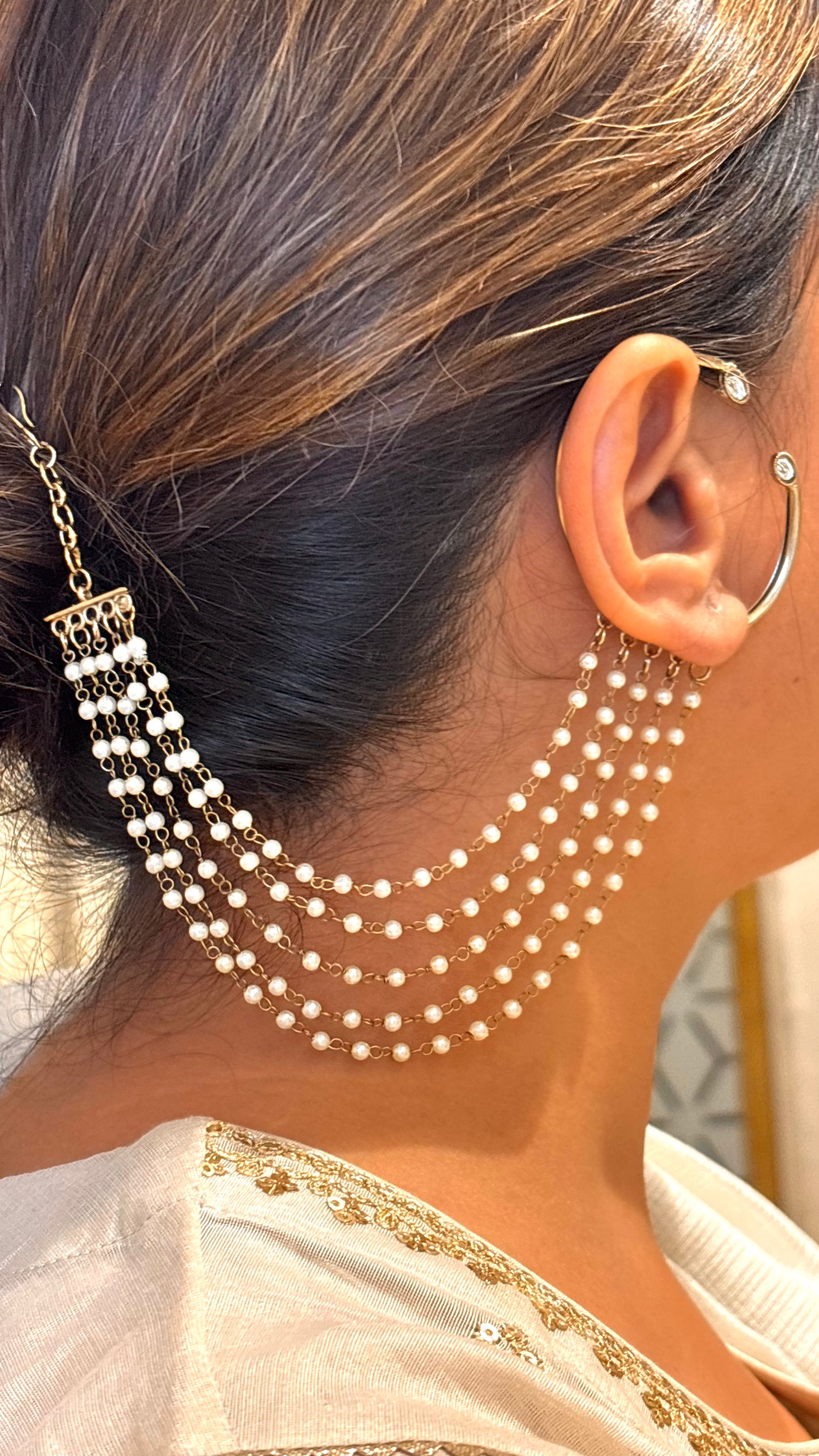 Five layered victorian earchain