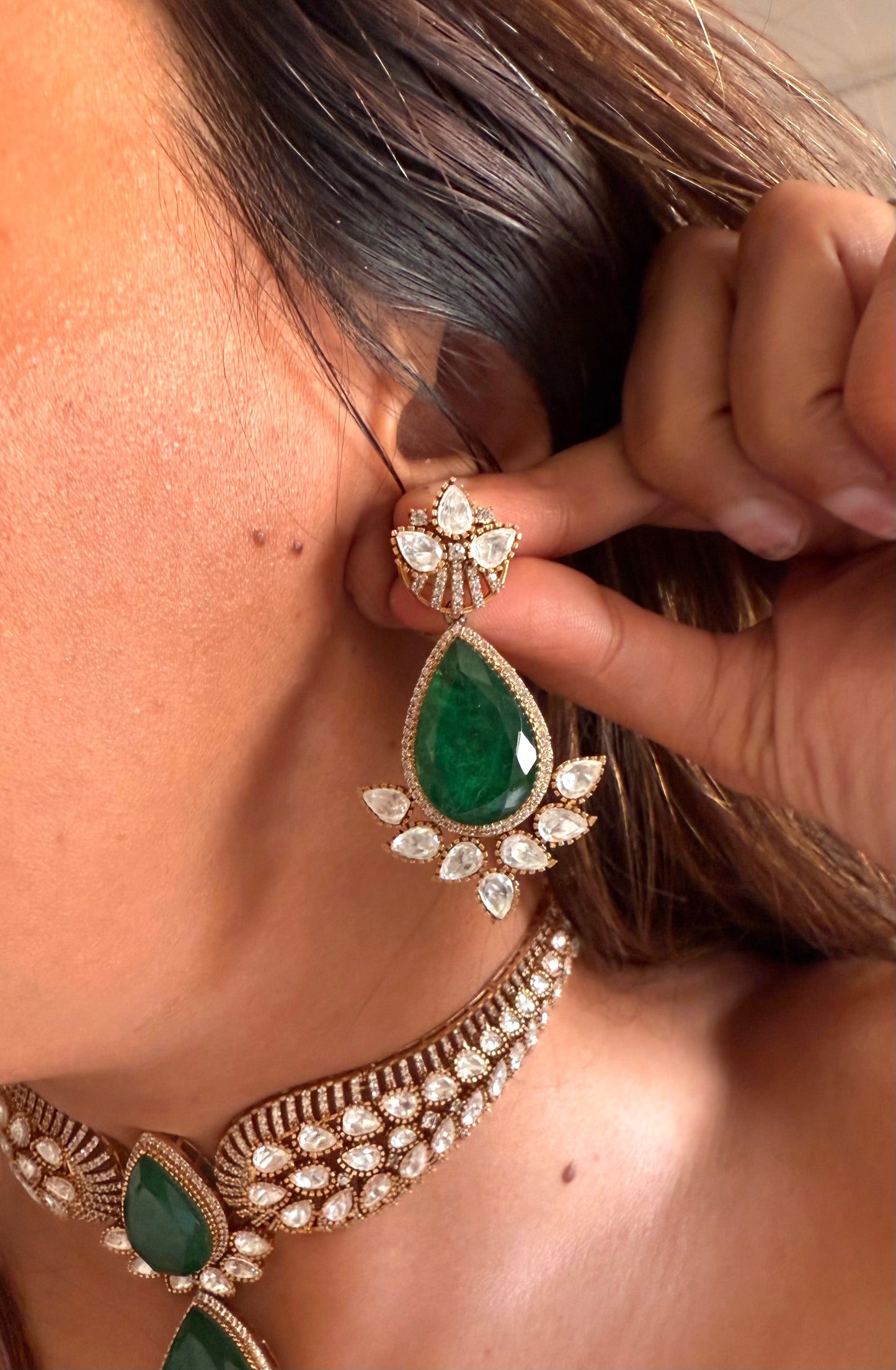 Pranika Emerald doublet Moissanite polki designer choker