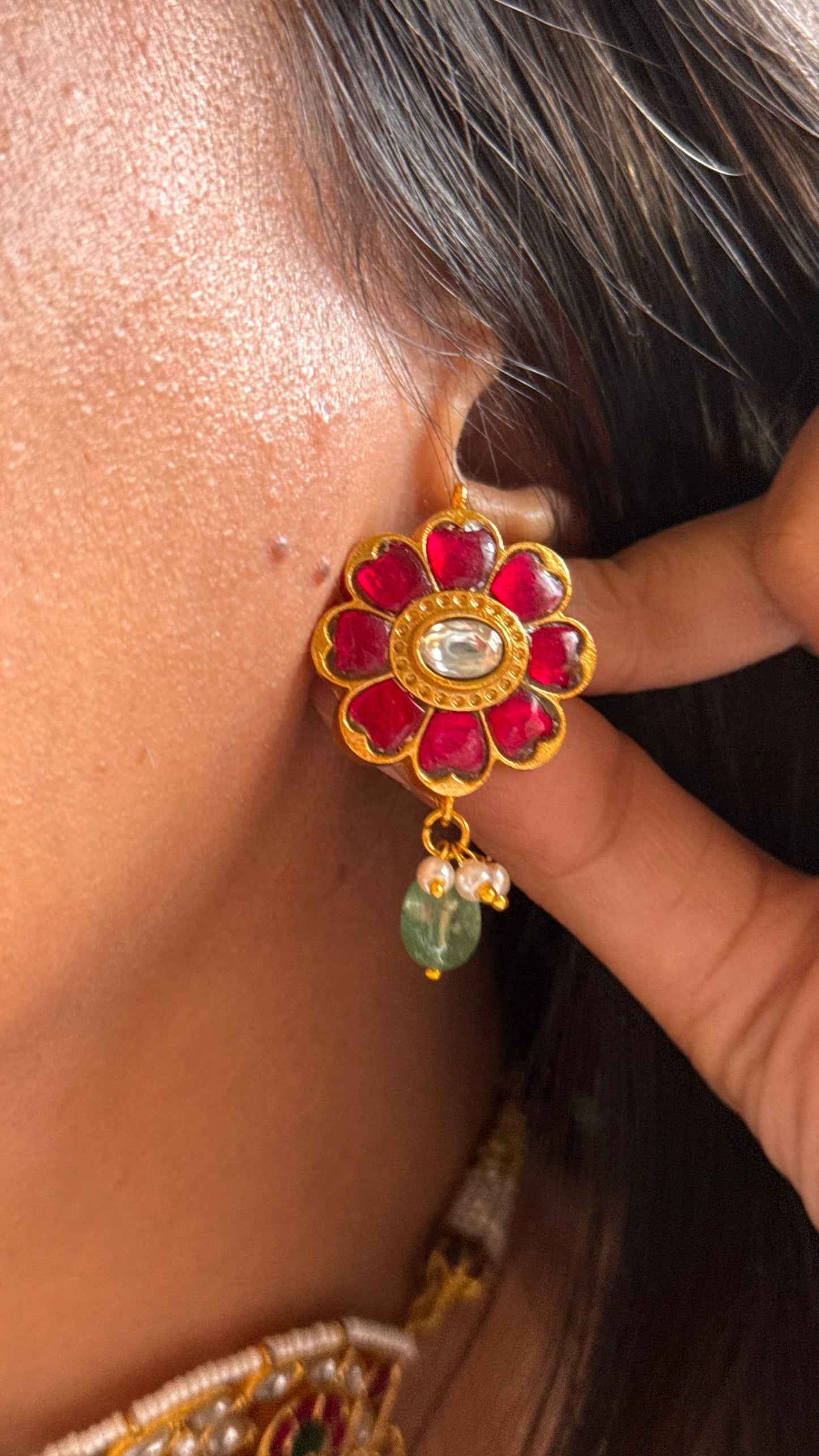 Paachi jadaau with mint drops statement choker