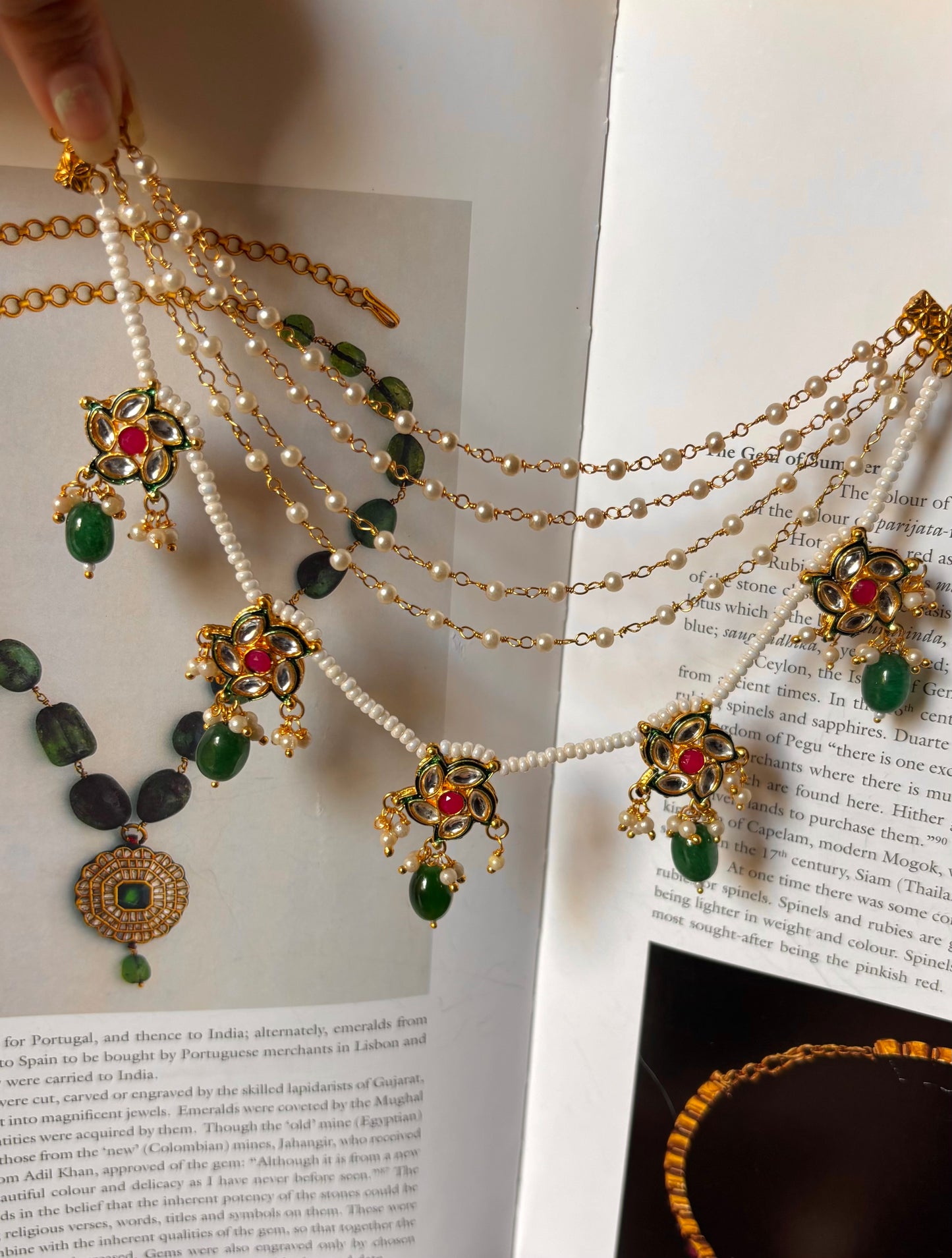 5 layer rajwadi with emerald drops kaanchain