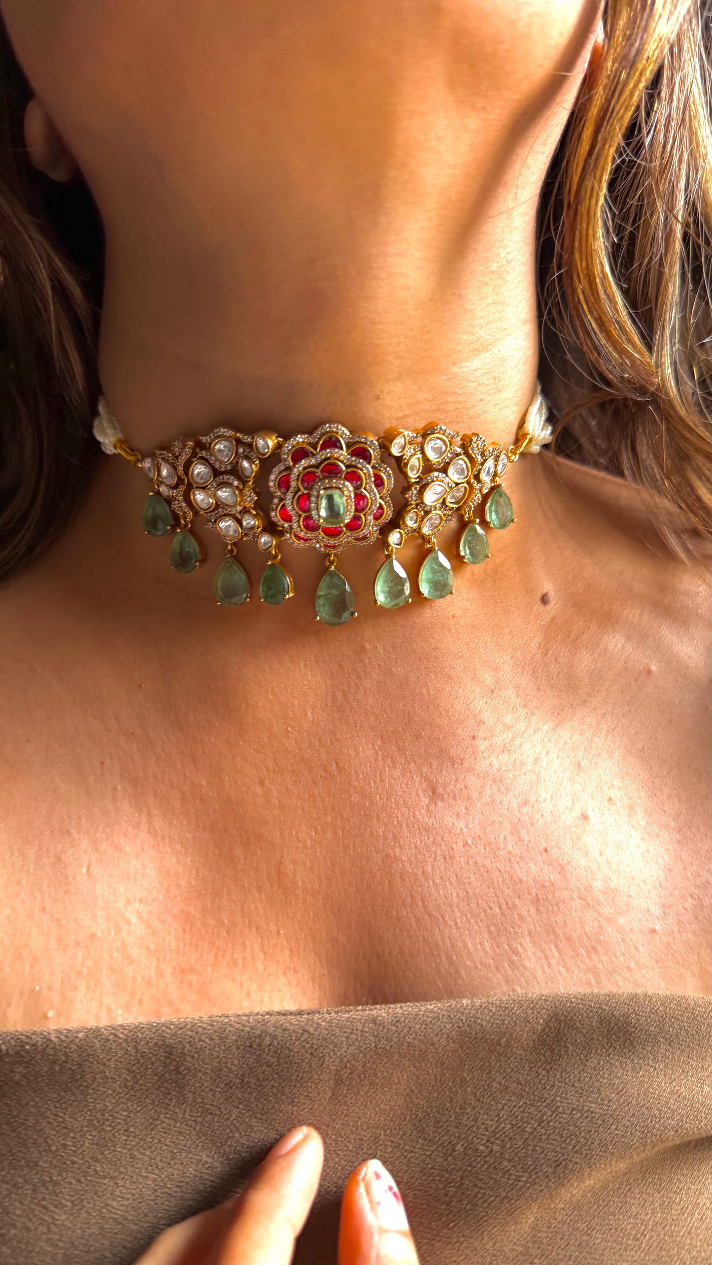 Doublet floral polki choker