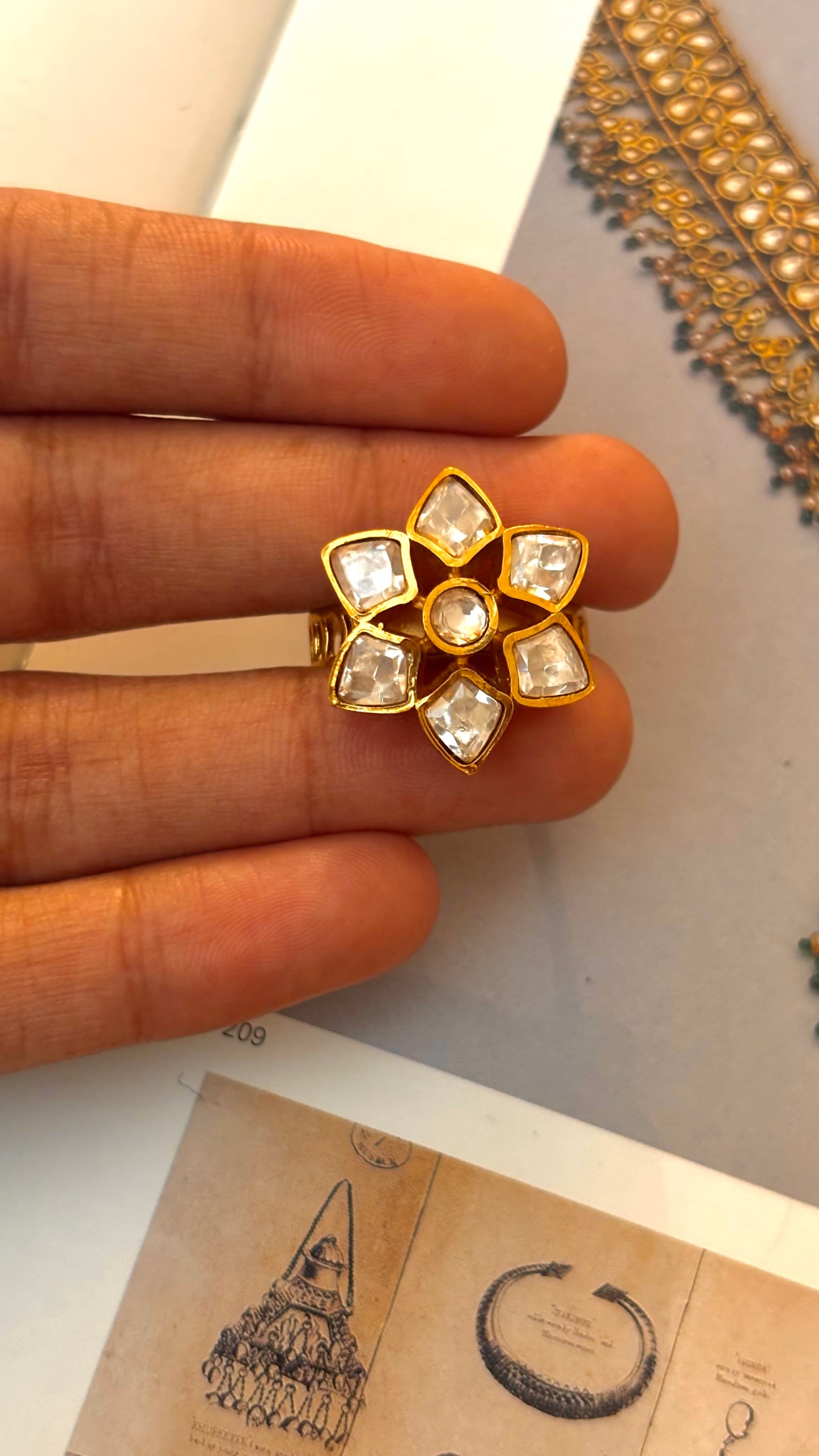 Peeli polki Floral adjustable ring