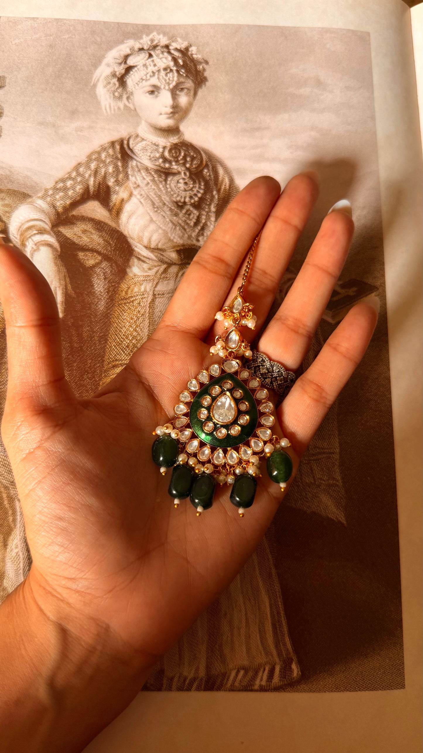 Emerald meenakari moissanite maangtika