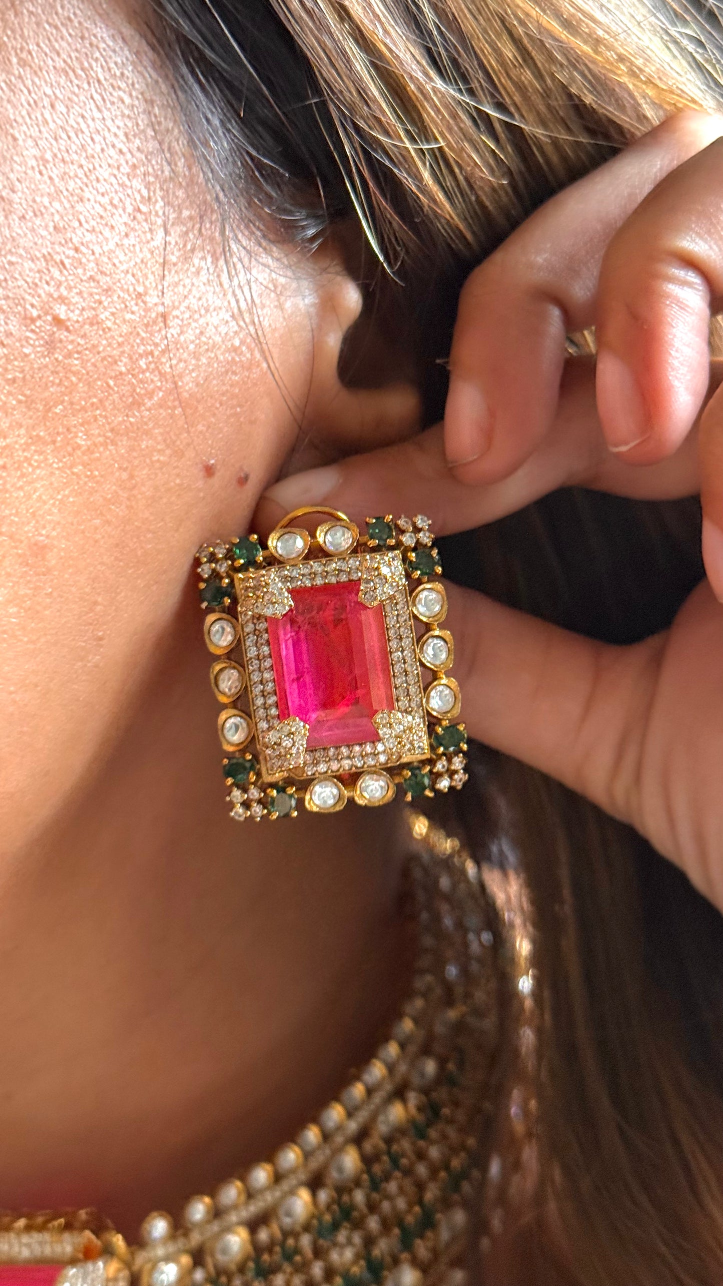 Hot pink Emerald designer choker