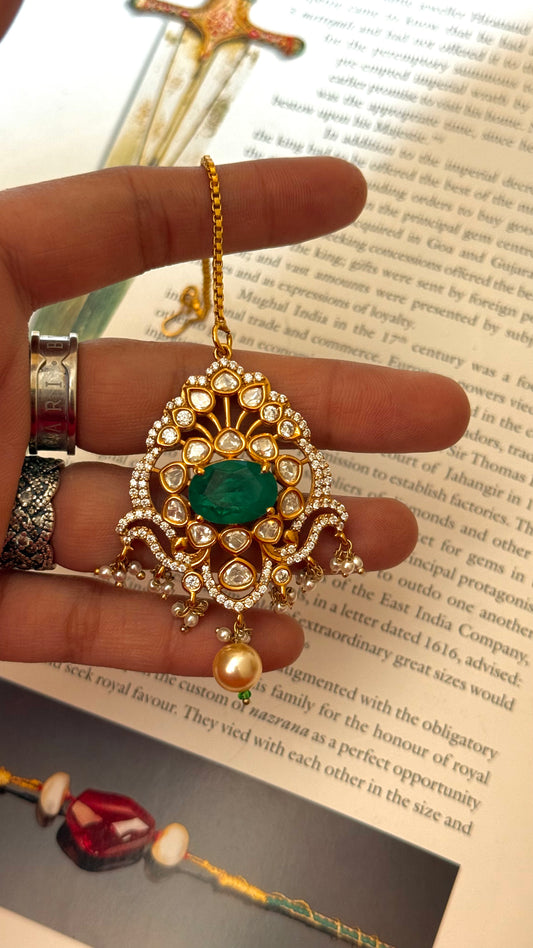 Emerald doublet polki maangtika