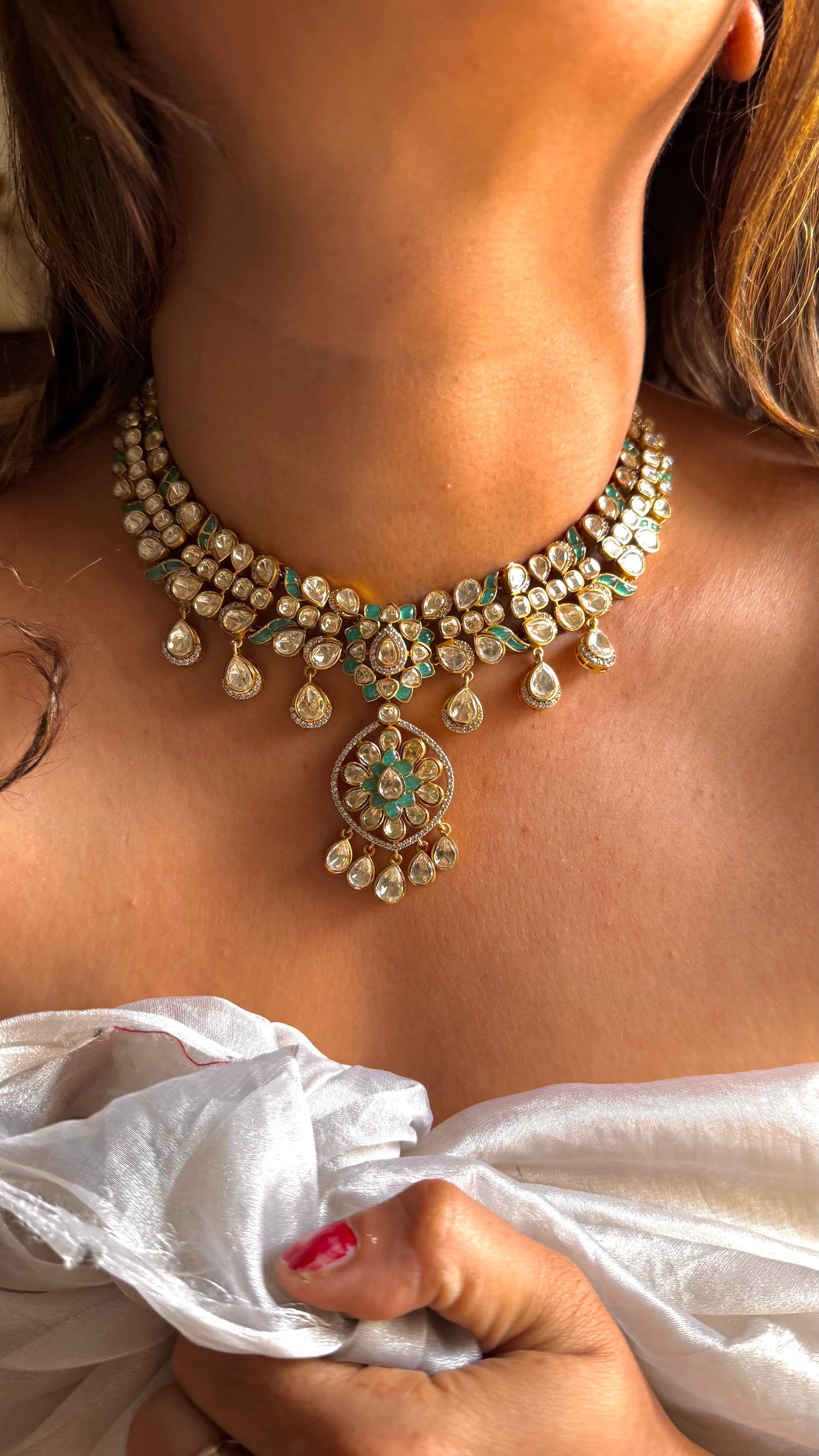 Turquoise shade takkar word real moissanite (Lv) necklace