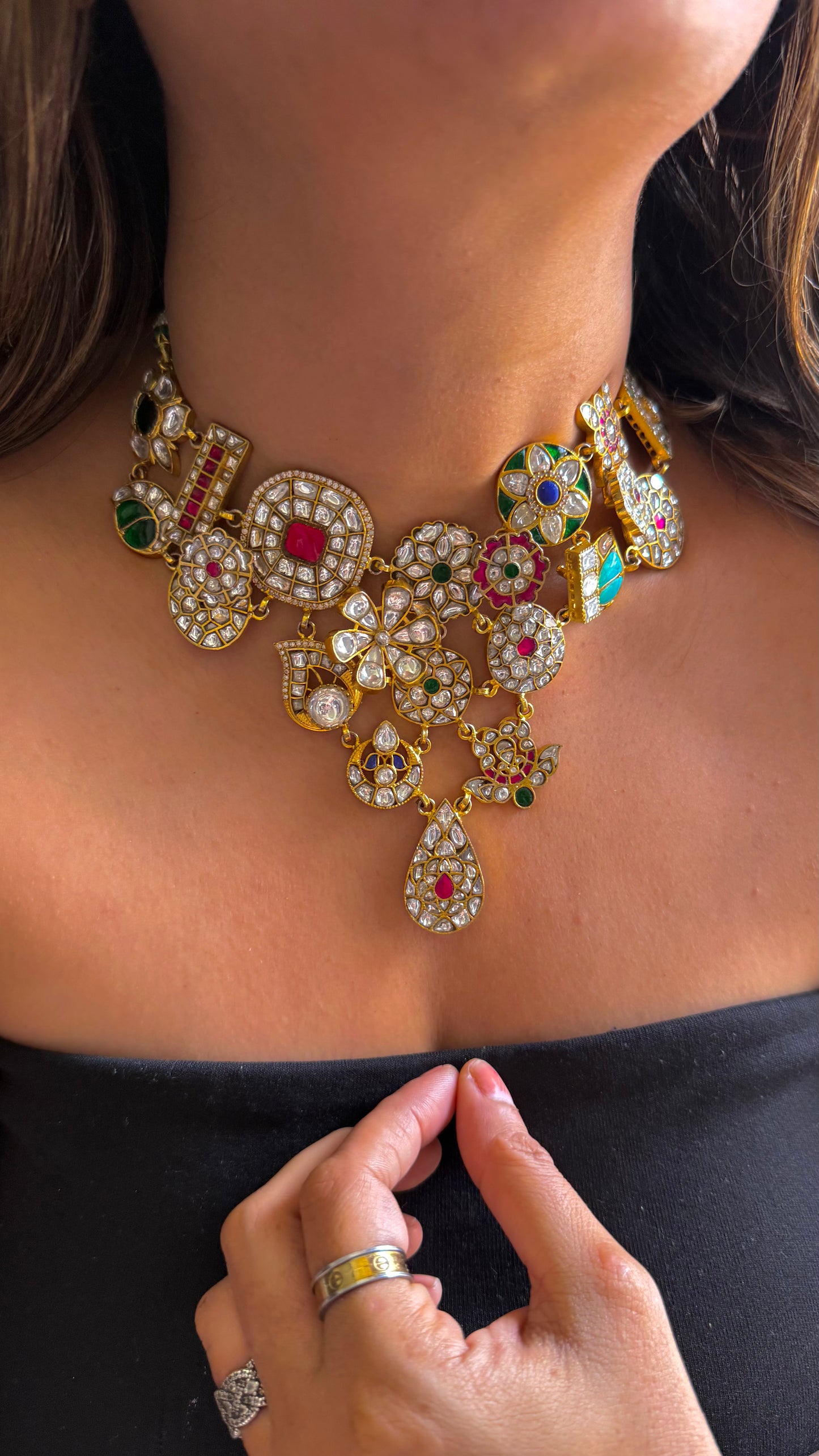 Handmade Paachi kundan Multiple Motif Necklace