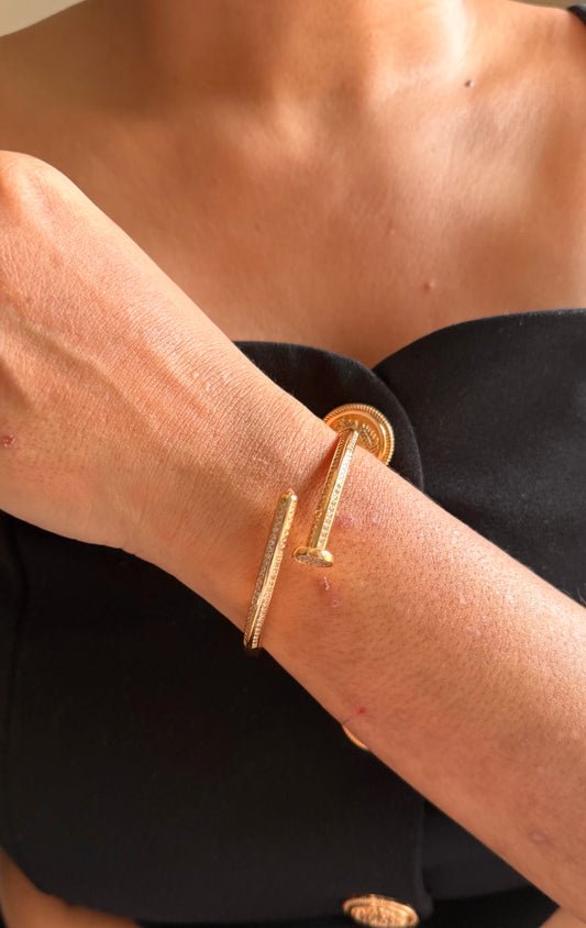Pave-Accented Nail bracelet (gold)