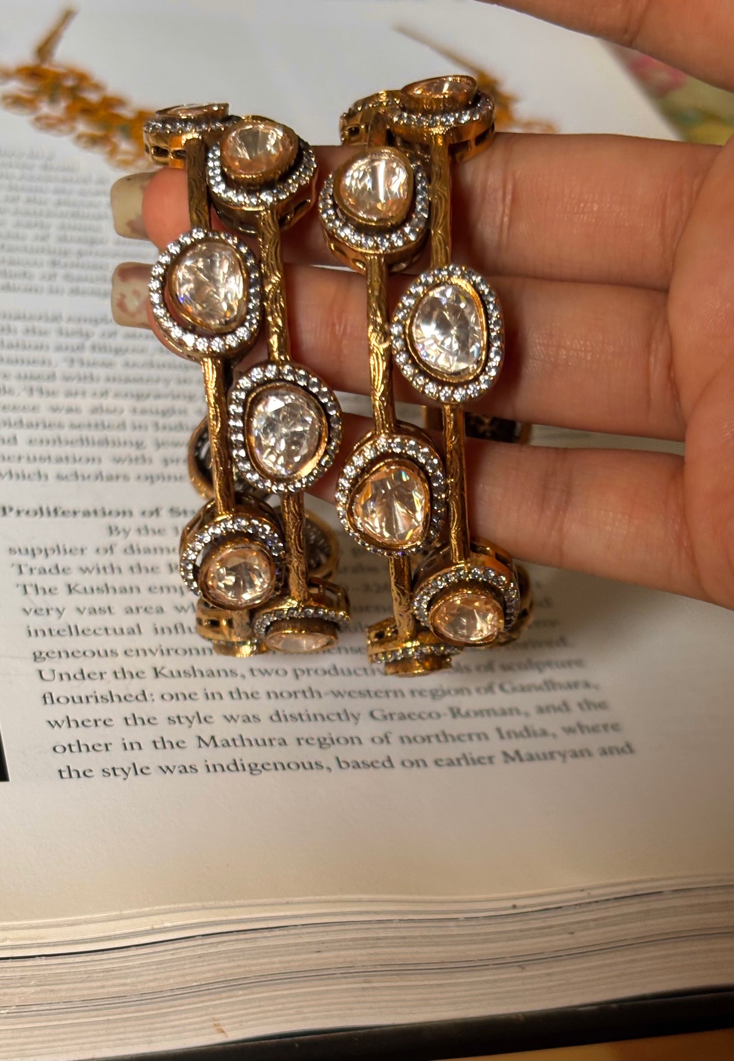 Uncut peeli polki Bangles