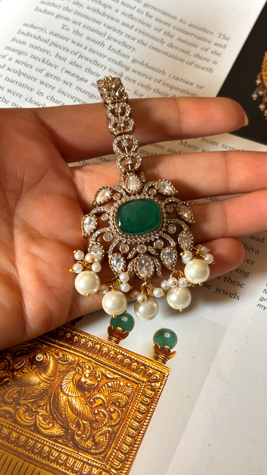 Emerald moissanite drops Maangtika