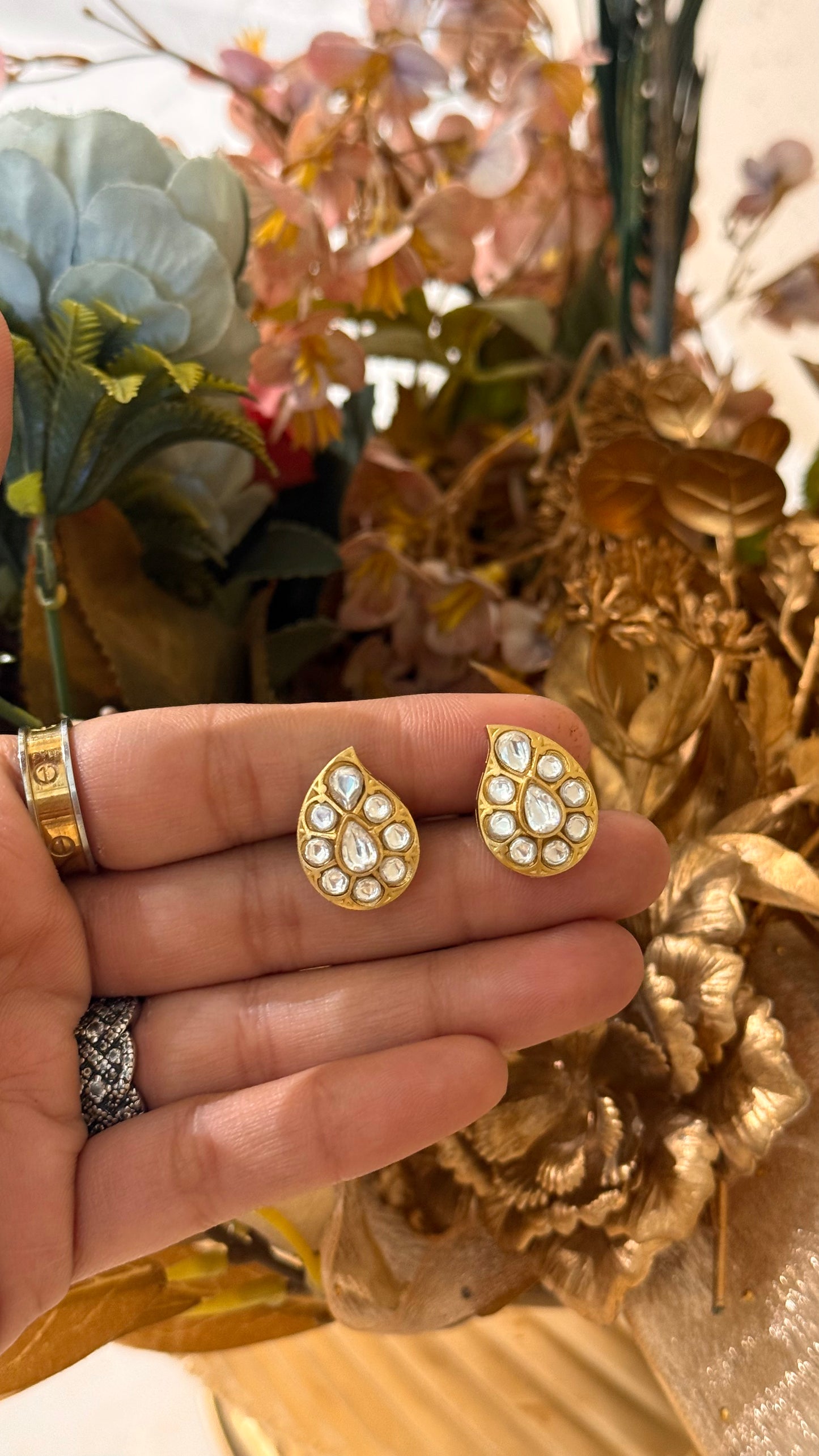 White Polki statement Pendant set