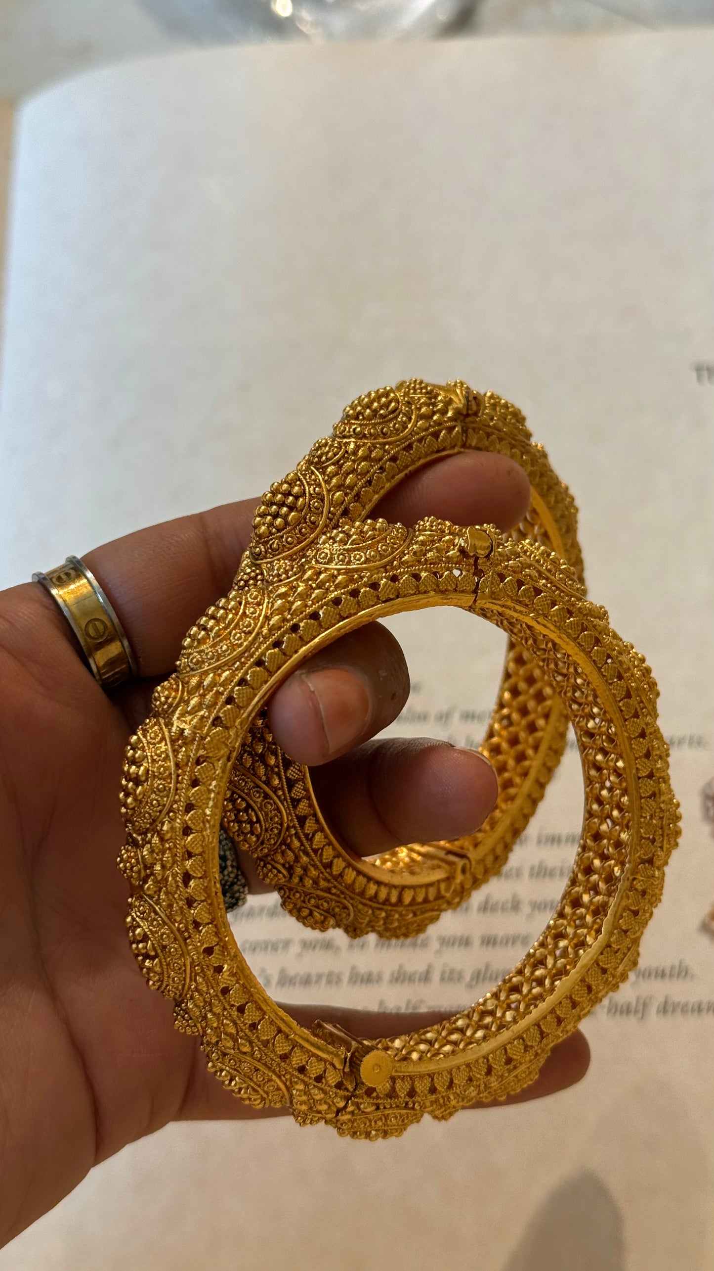 Gold pineapple nakashi heritage bangdi