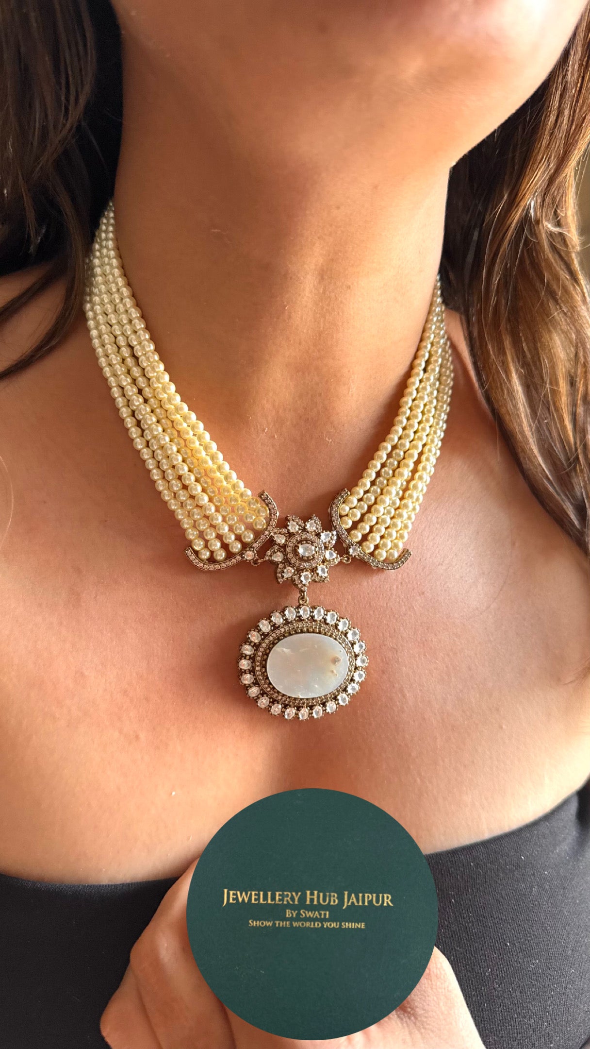 Mother of pearl with pendant collar Necklace