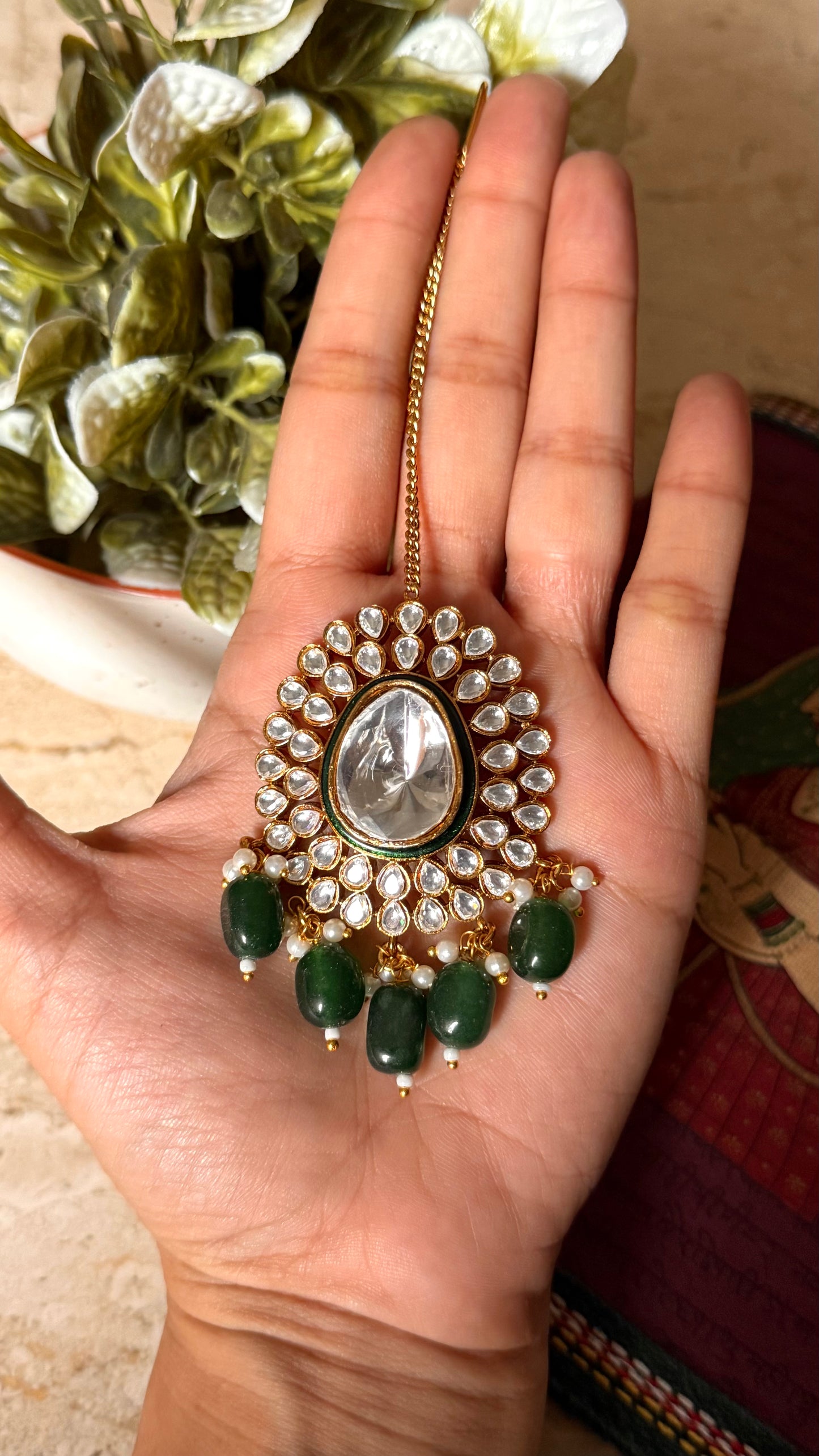 Emerald meenakari uncut polki maangtika
