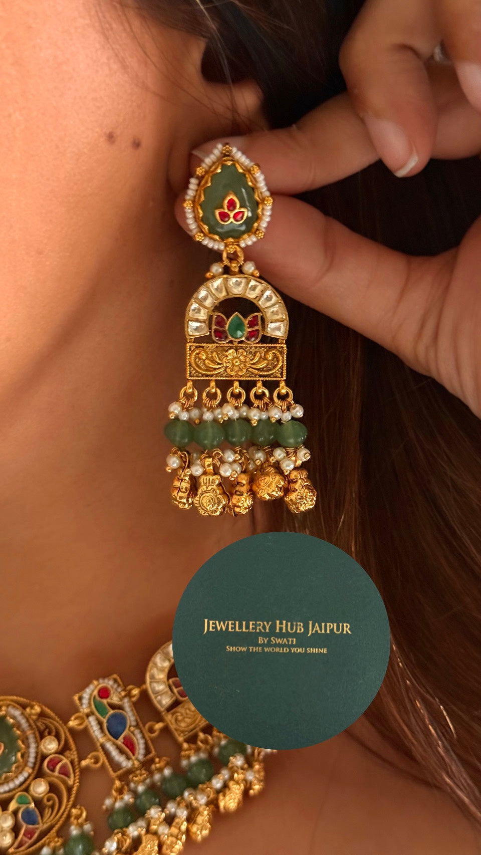 Mint handwork heritage choker