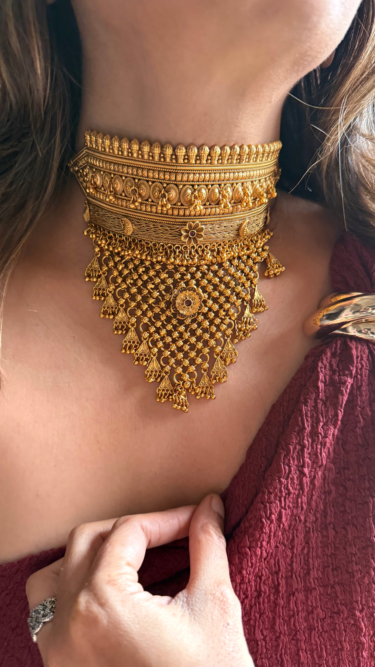 Rajwada Aad with gold nakshi