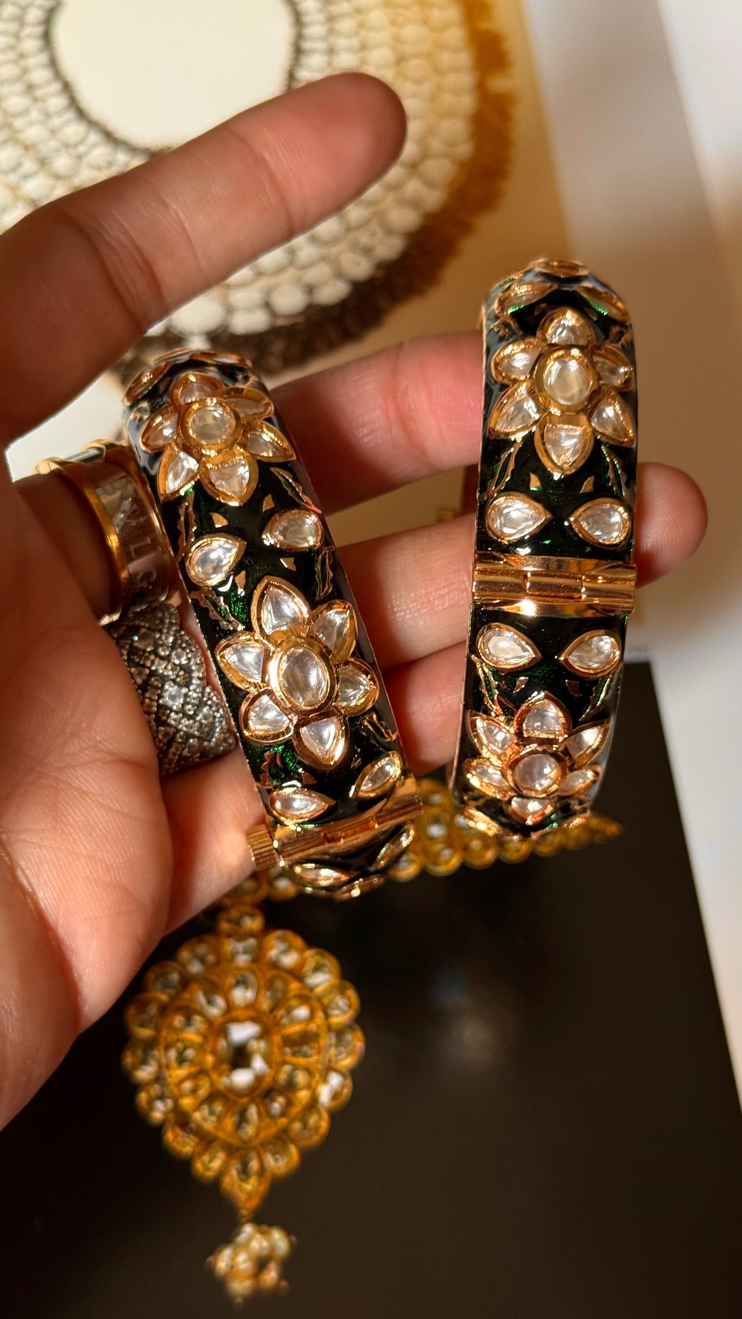 Emerald Moissanite inlay bangles