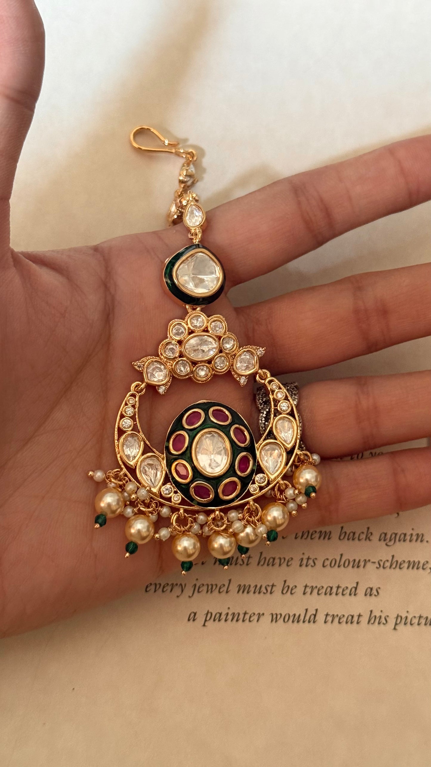 Emerald meenakari & rani pink bombay polki maangtika
