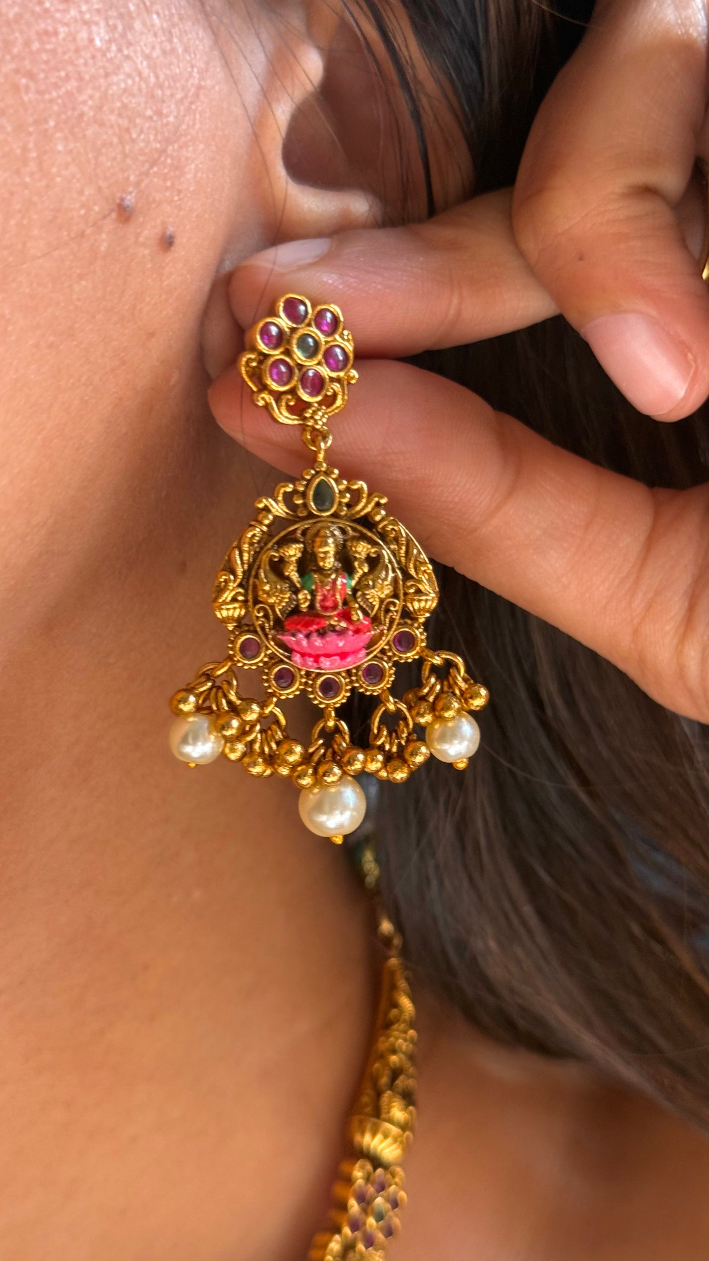 Goddess Laxmi pearl drop temple necklace