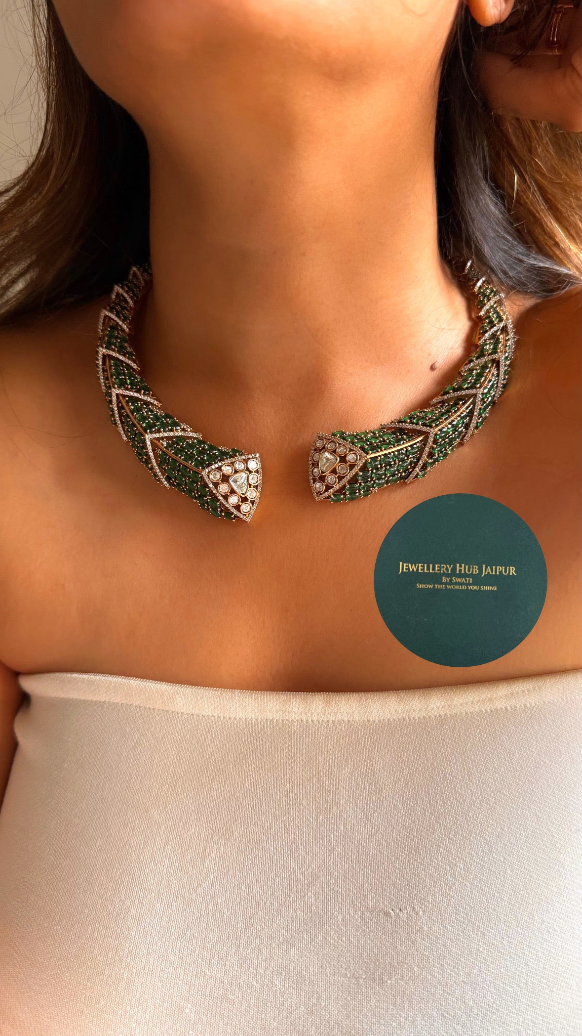 Designer Emerald & moissanite hasli