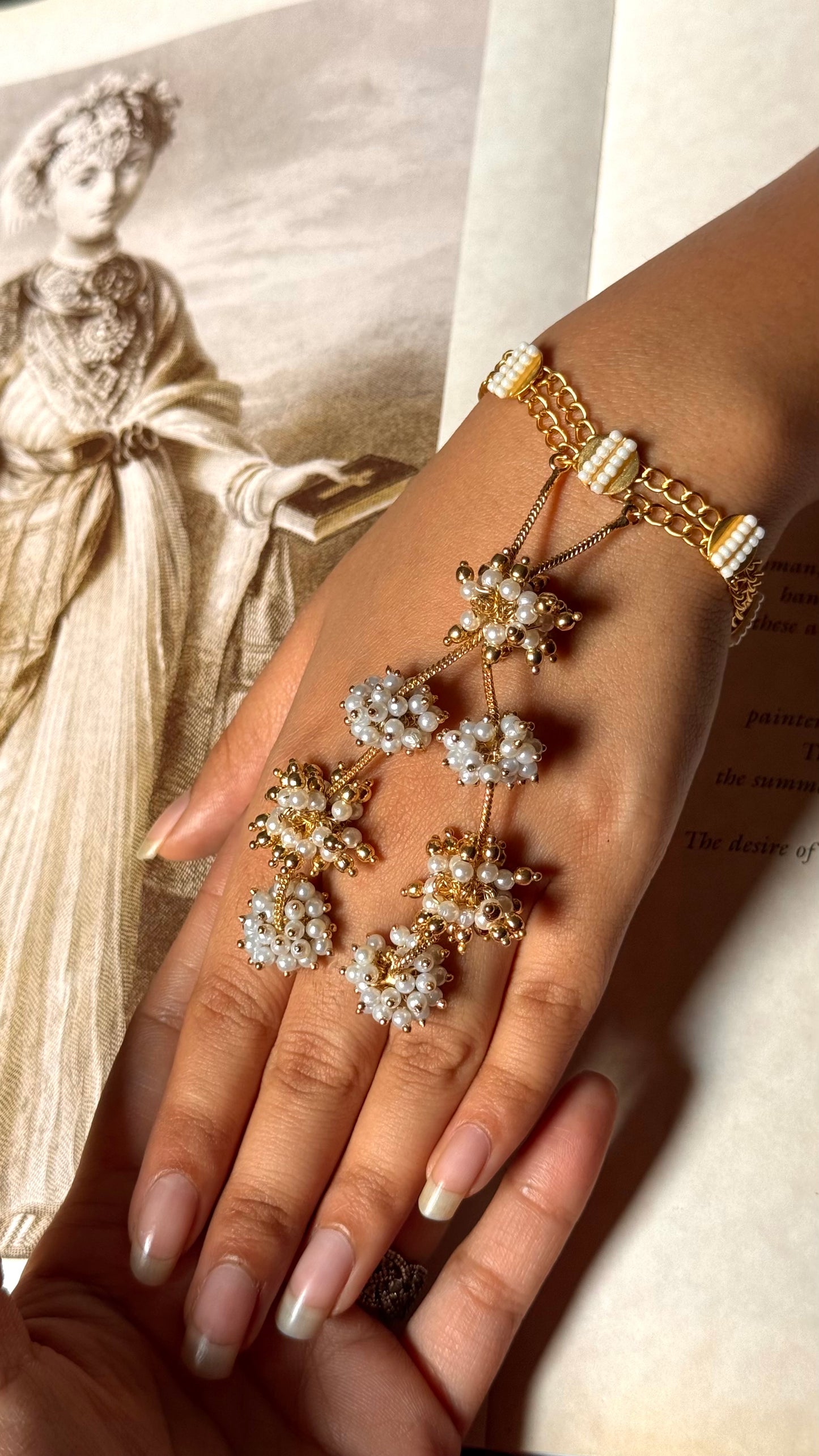 Handmade floral Gajra Hathphool