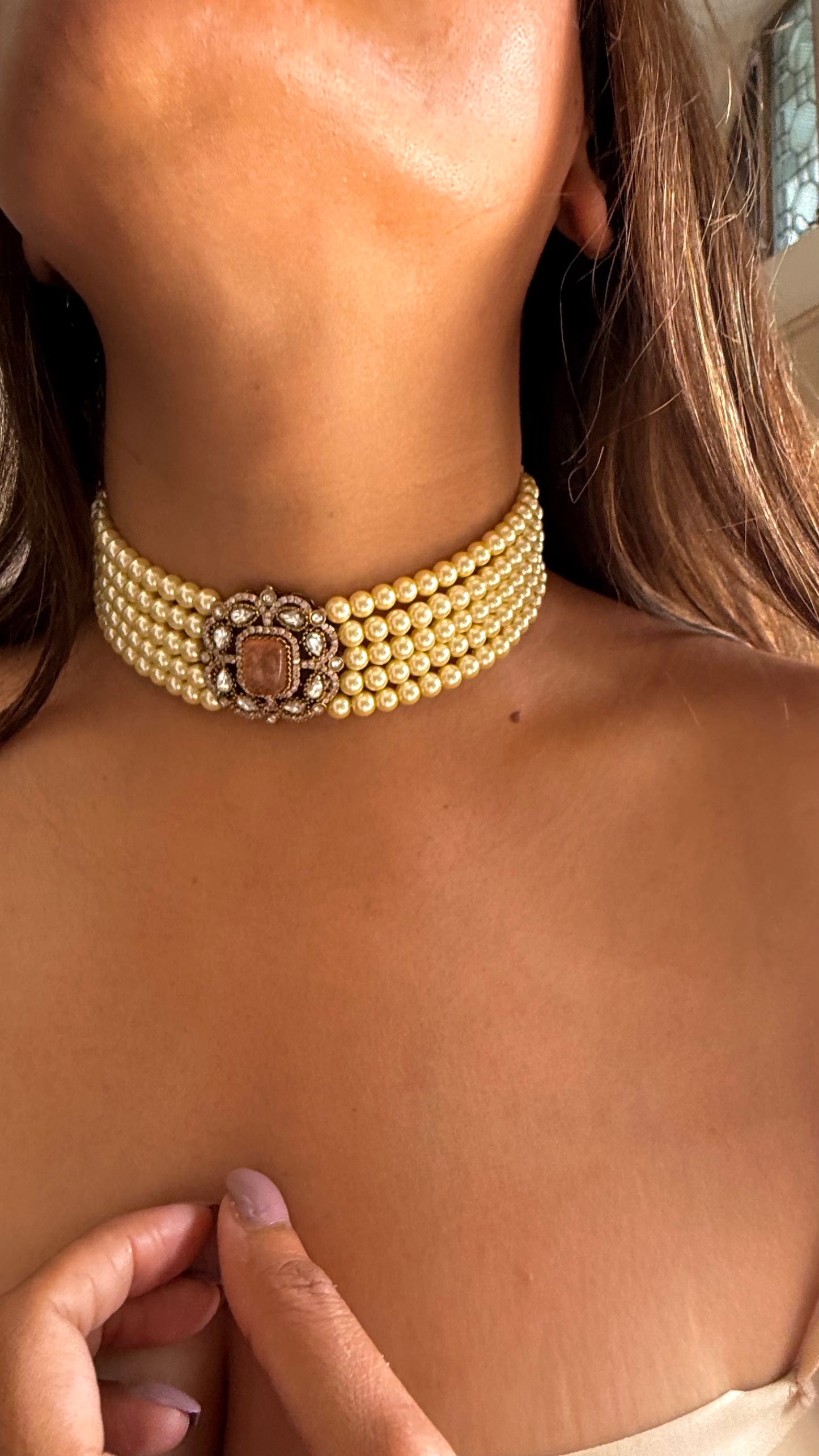 Heer Peach Victorian minimalist choker