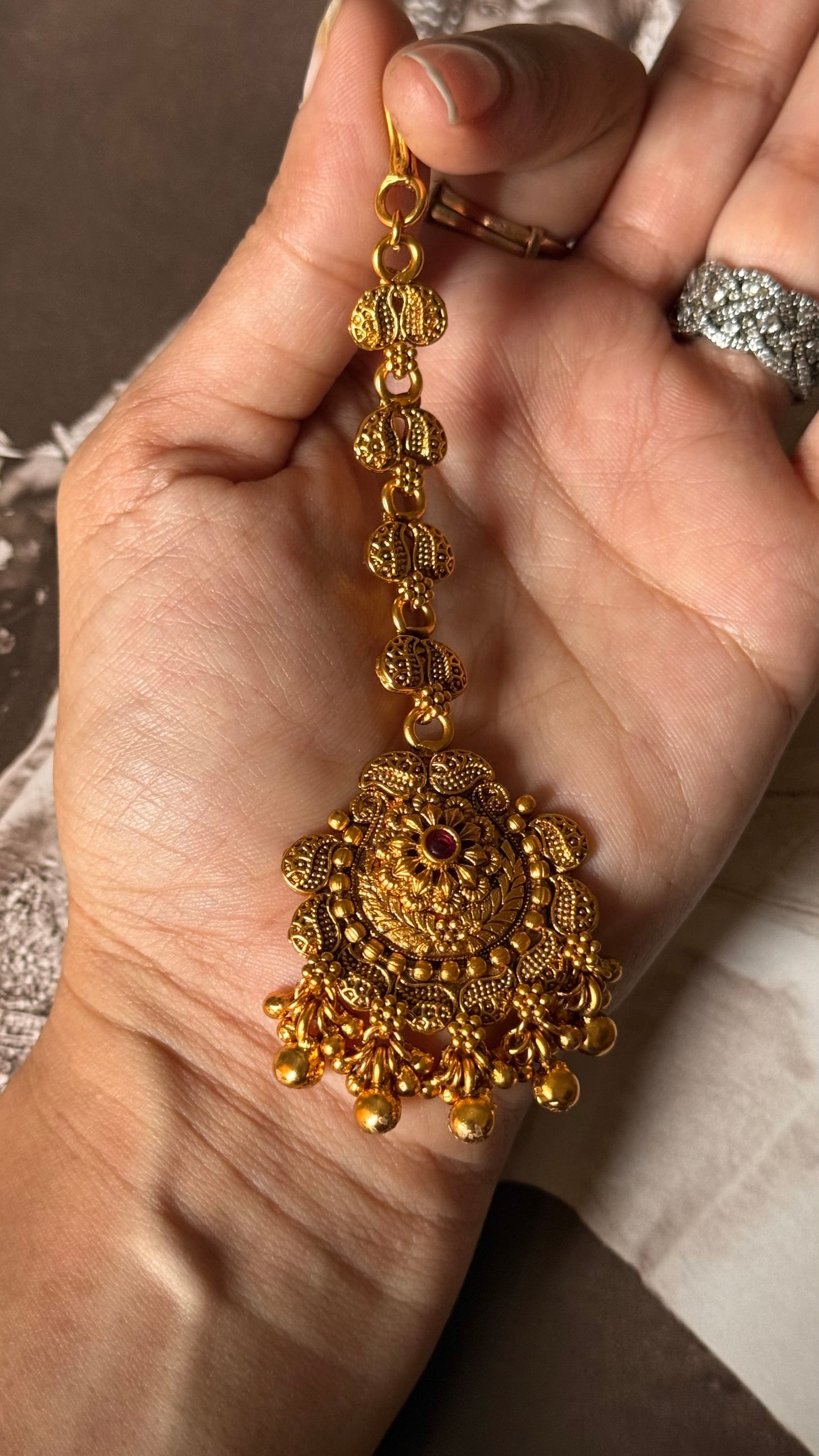 Rajwada rani pink maangtika