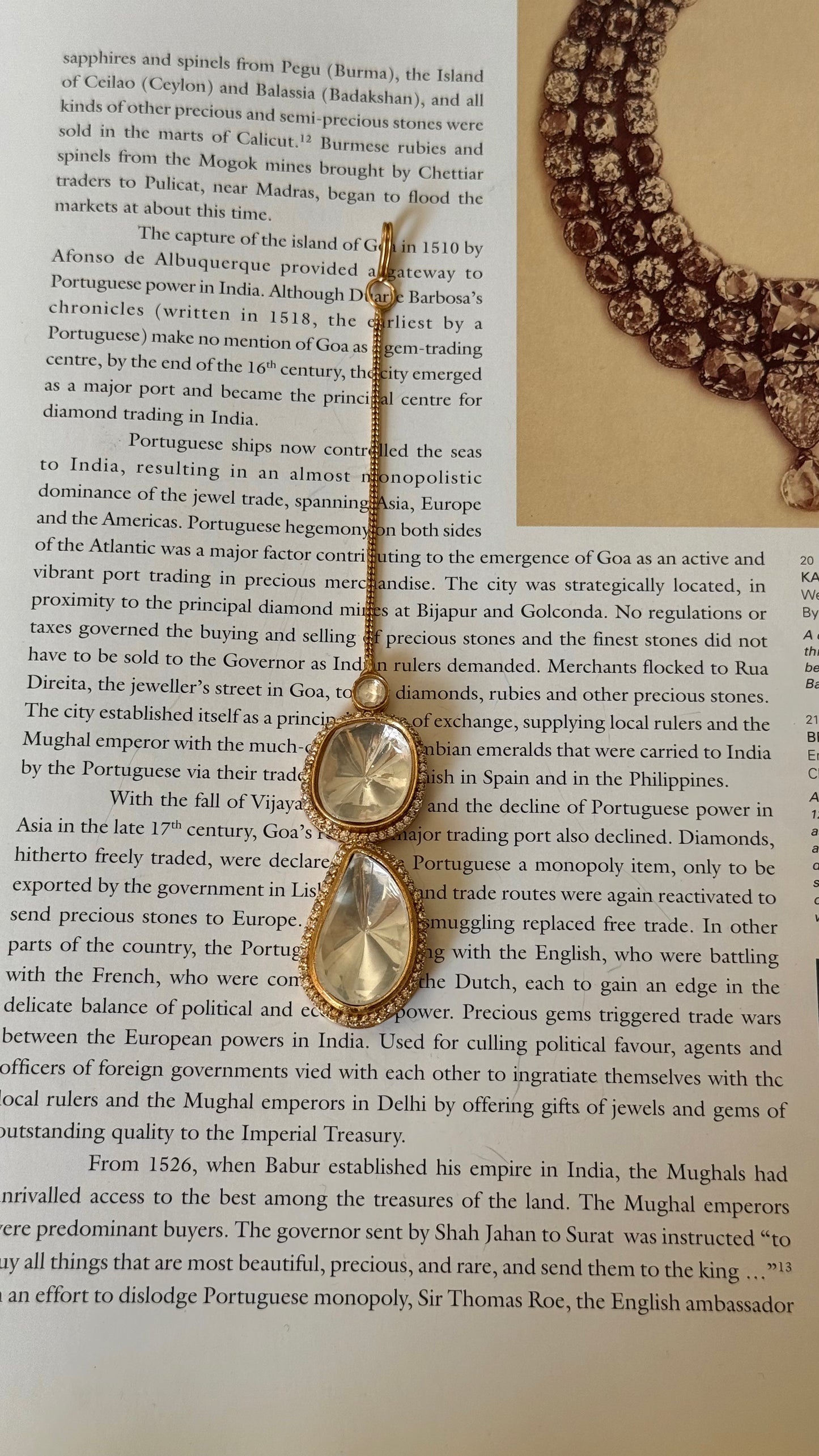 Uncut polki gold maangtika