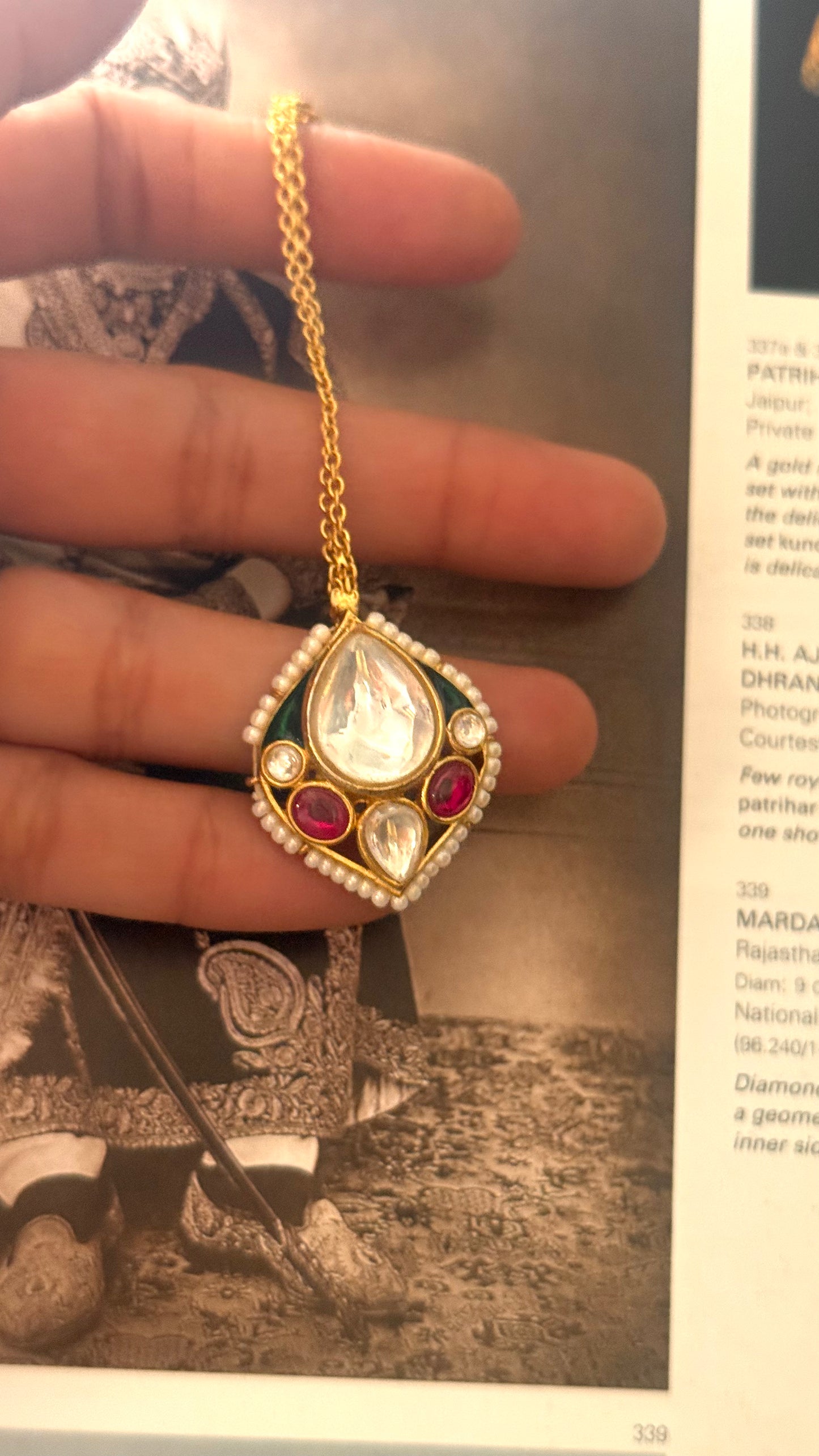 Ruby & emerald minimal maangtika