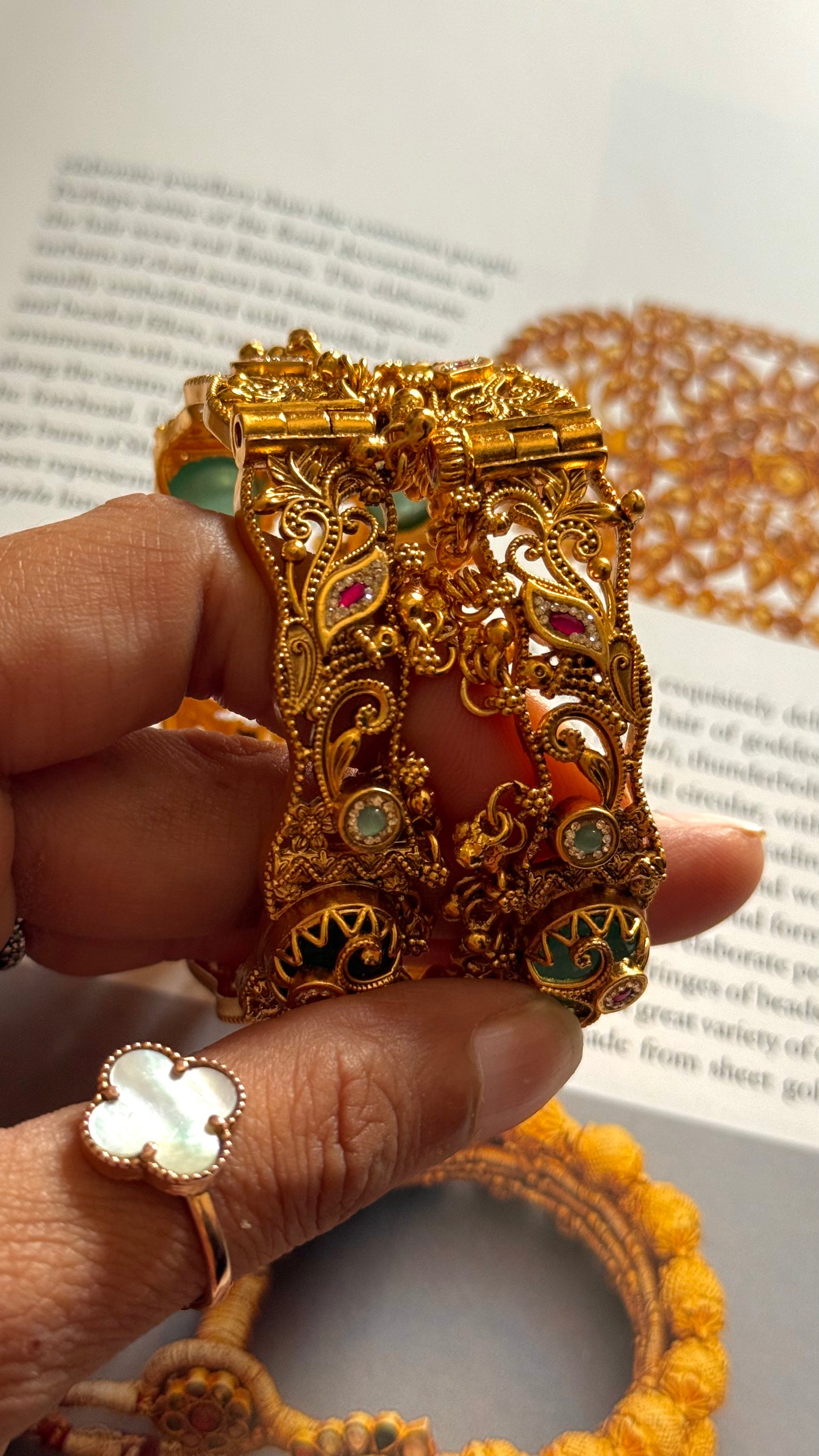 Rajwada mint & rani inlay ghungroo bangles