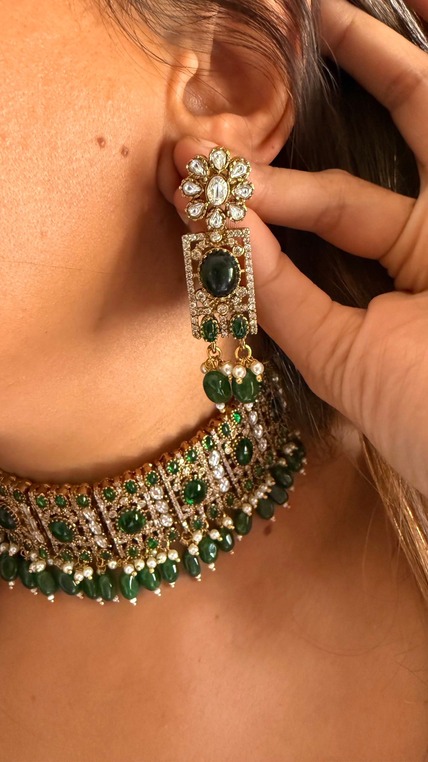 Karishma Emerald doublet moissanite choker