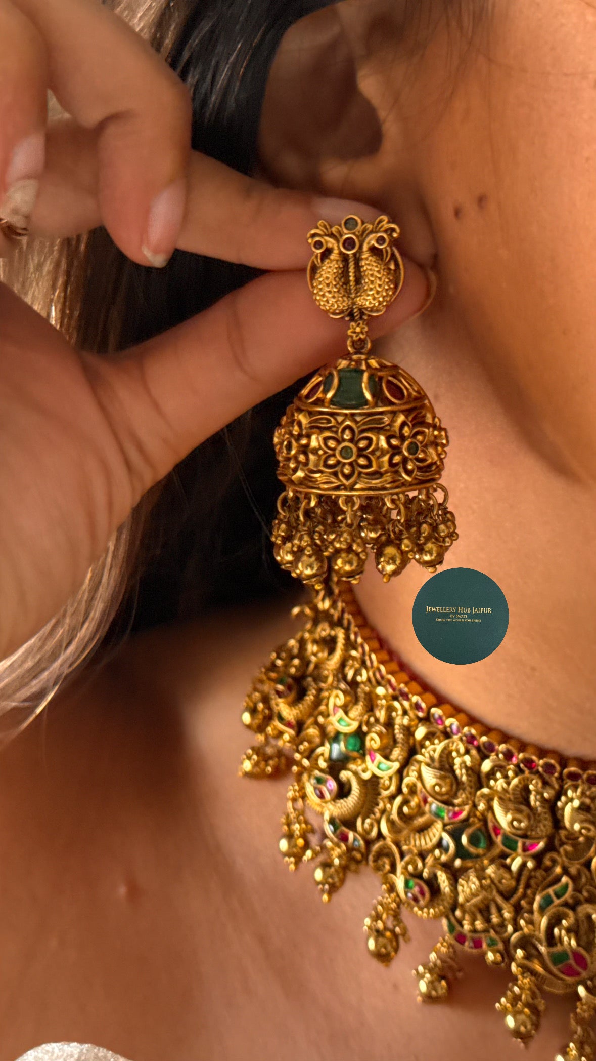 Goddess laxmi emerald & rani pink choker set