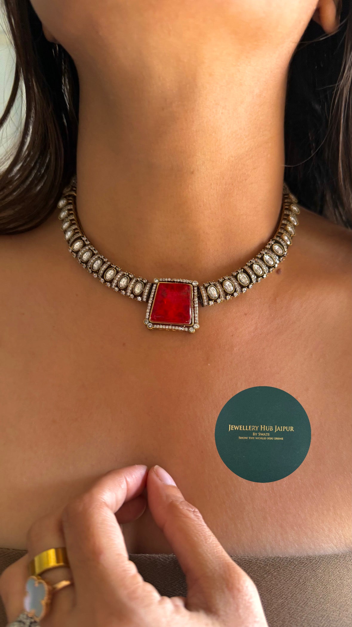 Red pota victorian necklace