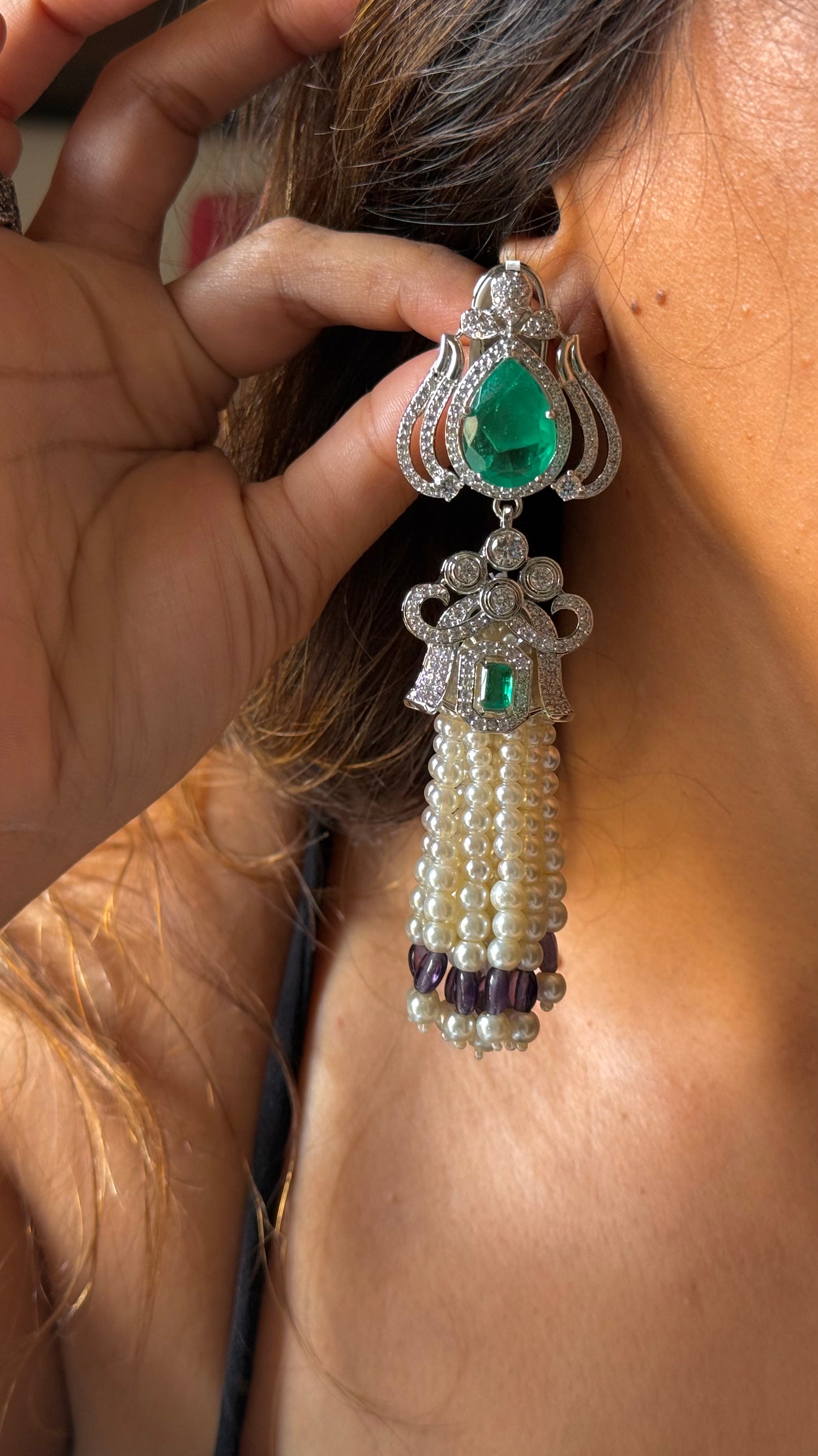 Emerald diamnond vintage danglers