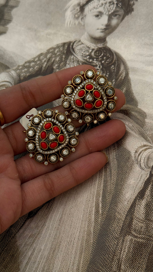 Potta Red Victorian studs