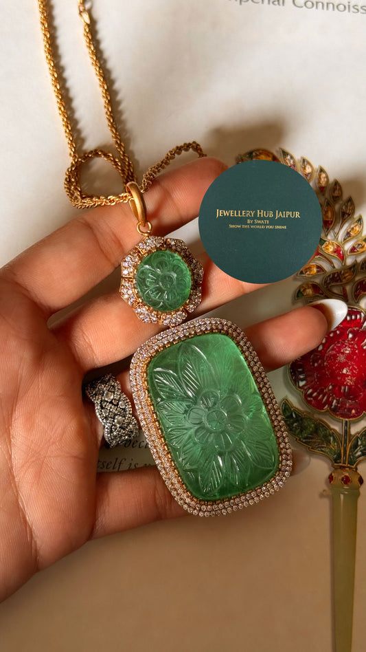 Mint carving doublet pendant set
