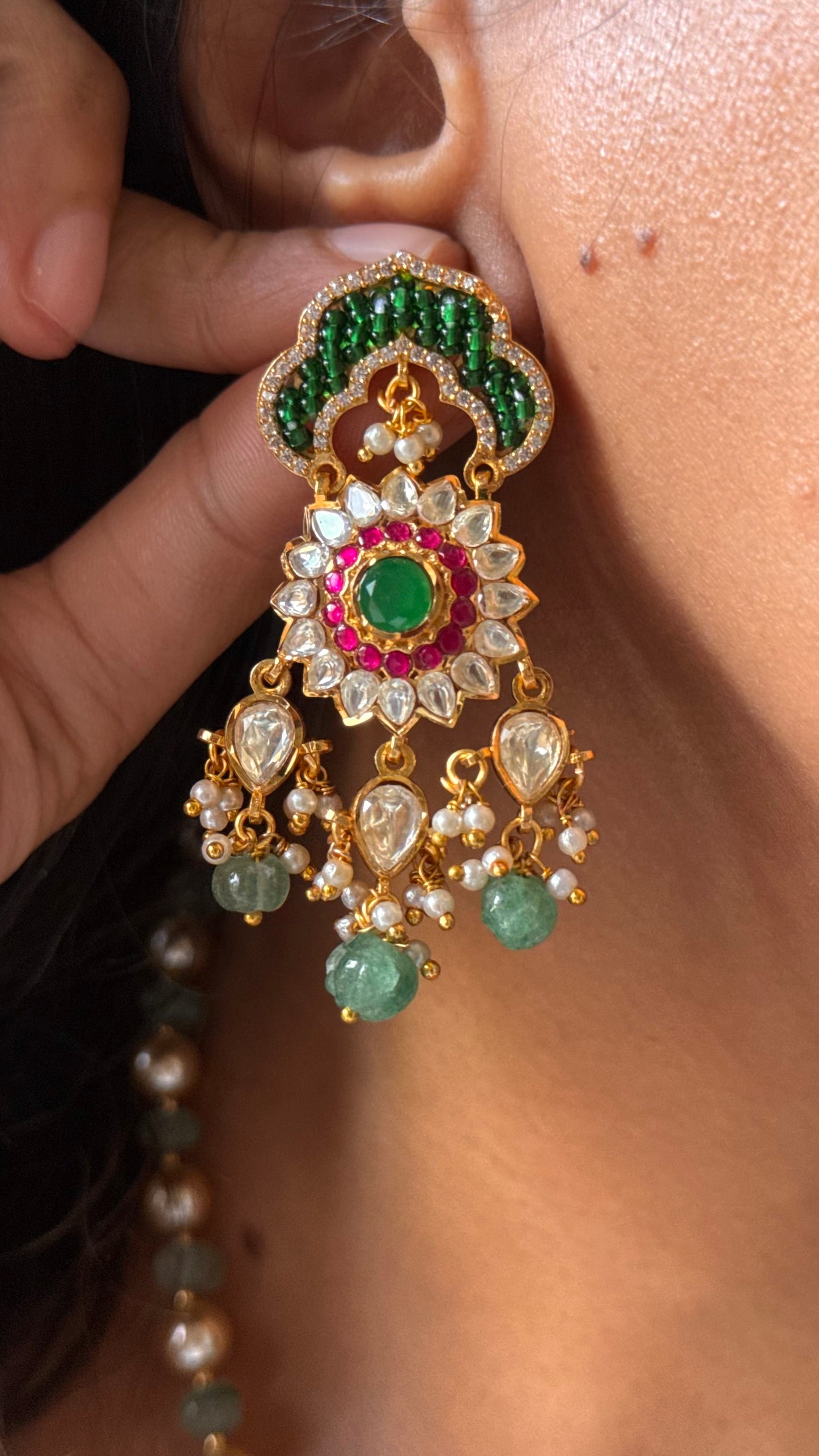 Emerald & ruby moissanite floral pattern pendant set