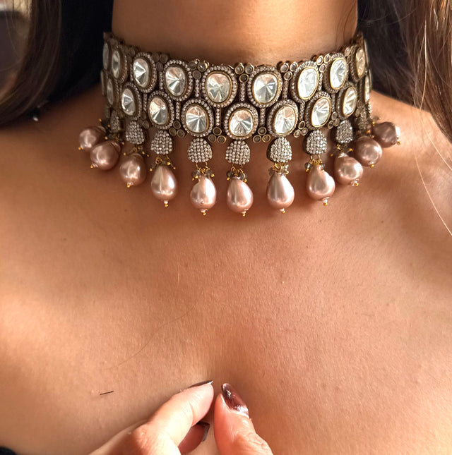 Moissanite uncut polki choker with cocktail drops