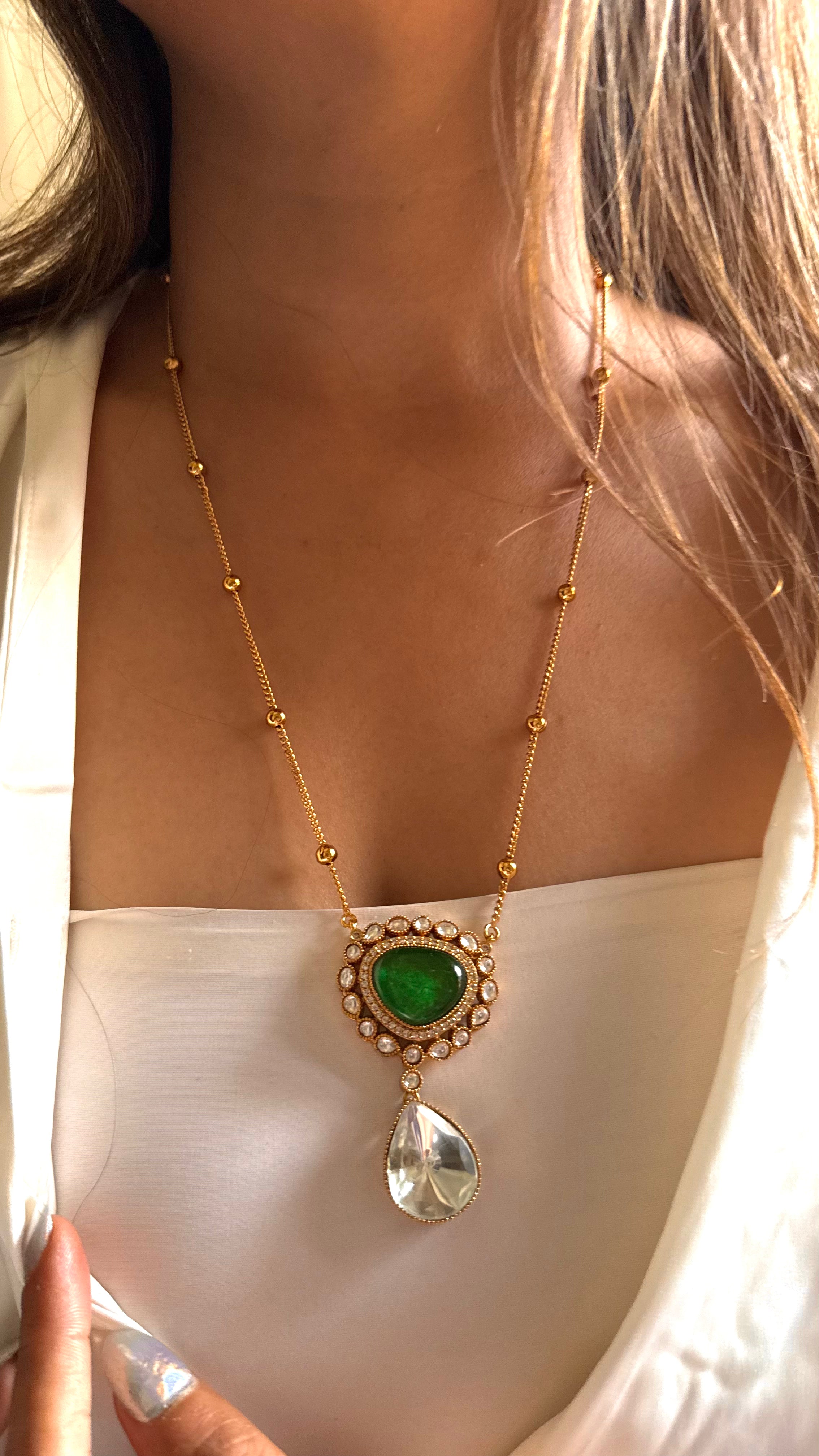 Emerald doublet moissanite polki minimal pendant