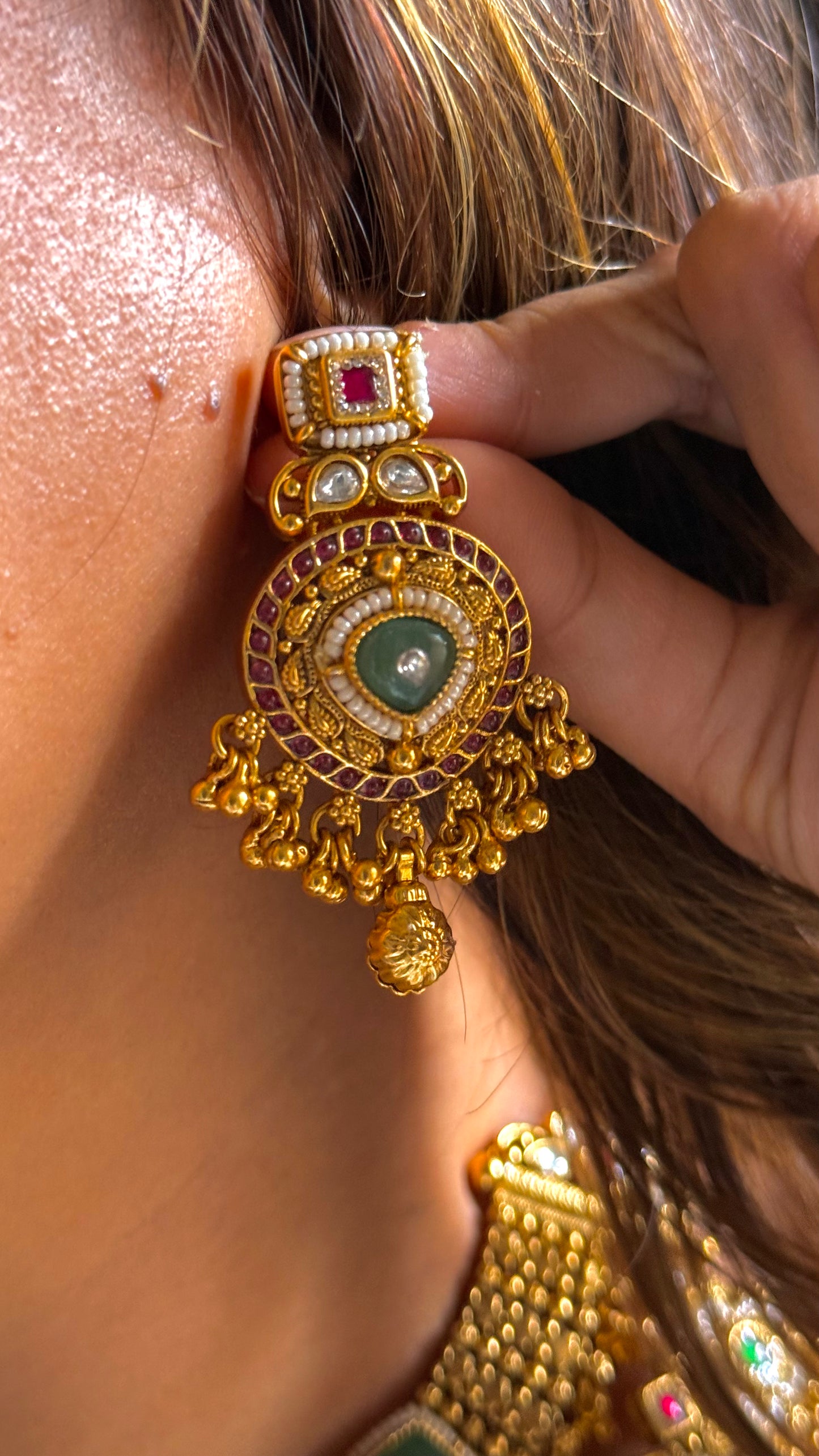 Swarovski detailing Rajwada necklace