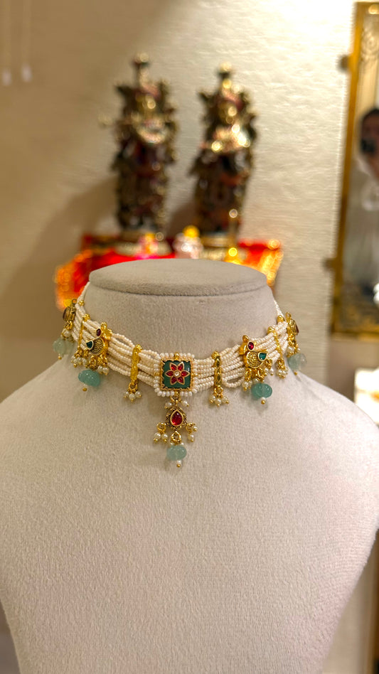 Heritage handmade detailed choker